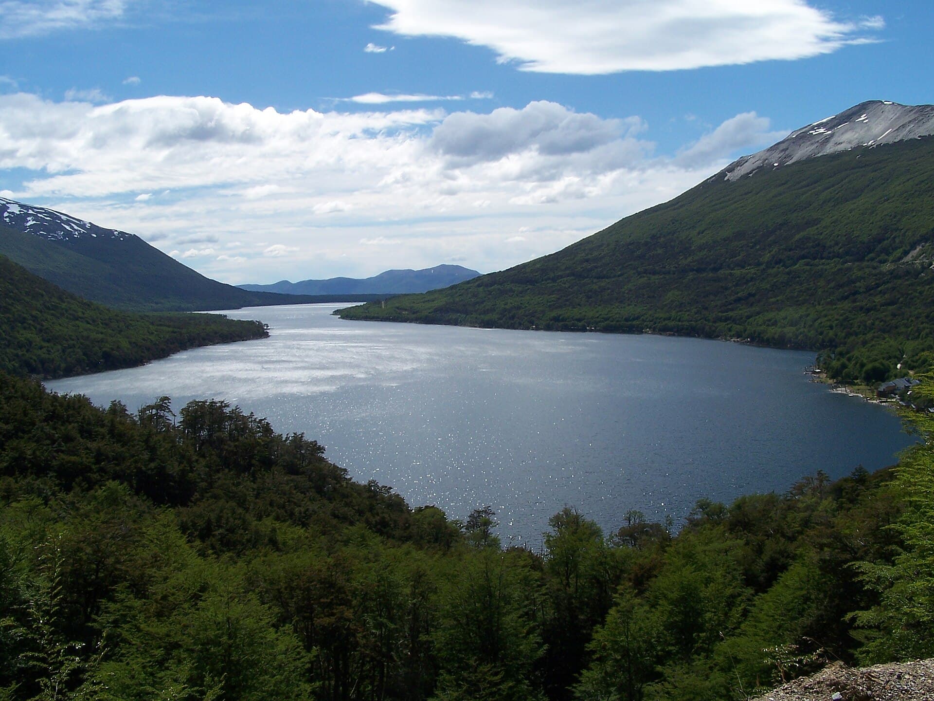 Lago Escondido (Tierra del Fuego), Ushuaia