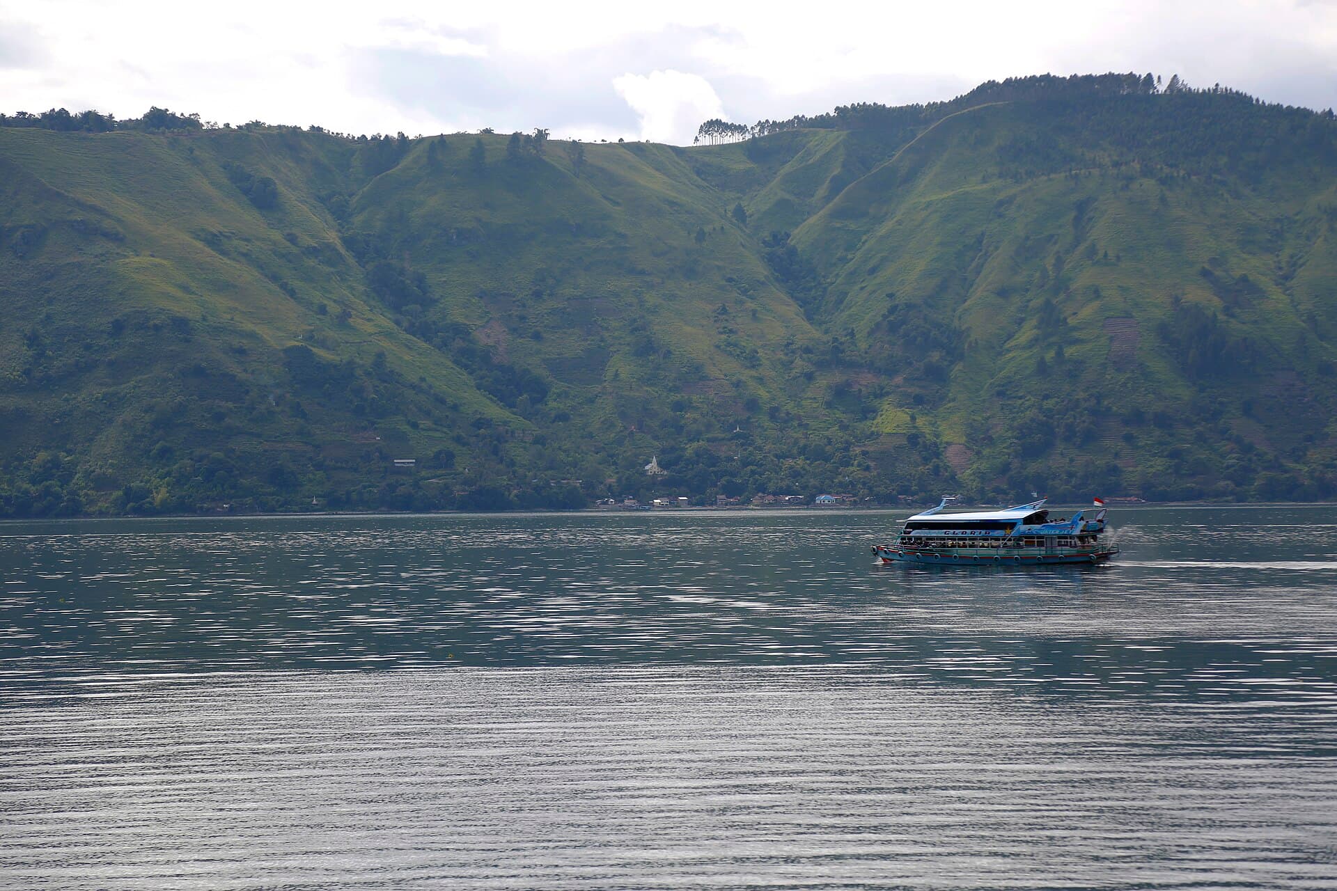Lake Toba and Samosir Island, Lake Toba