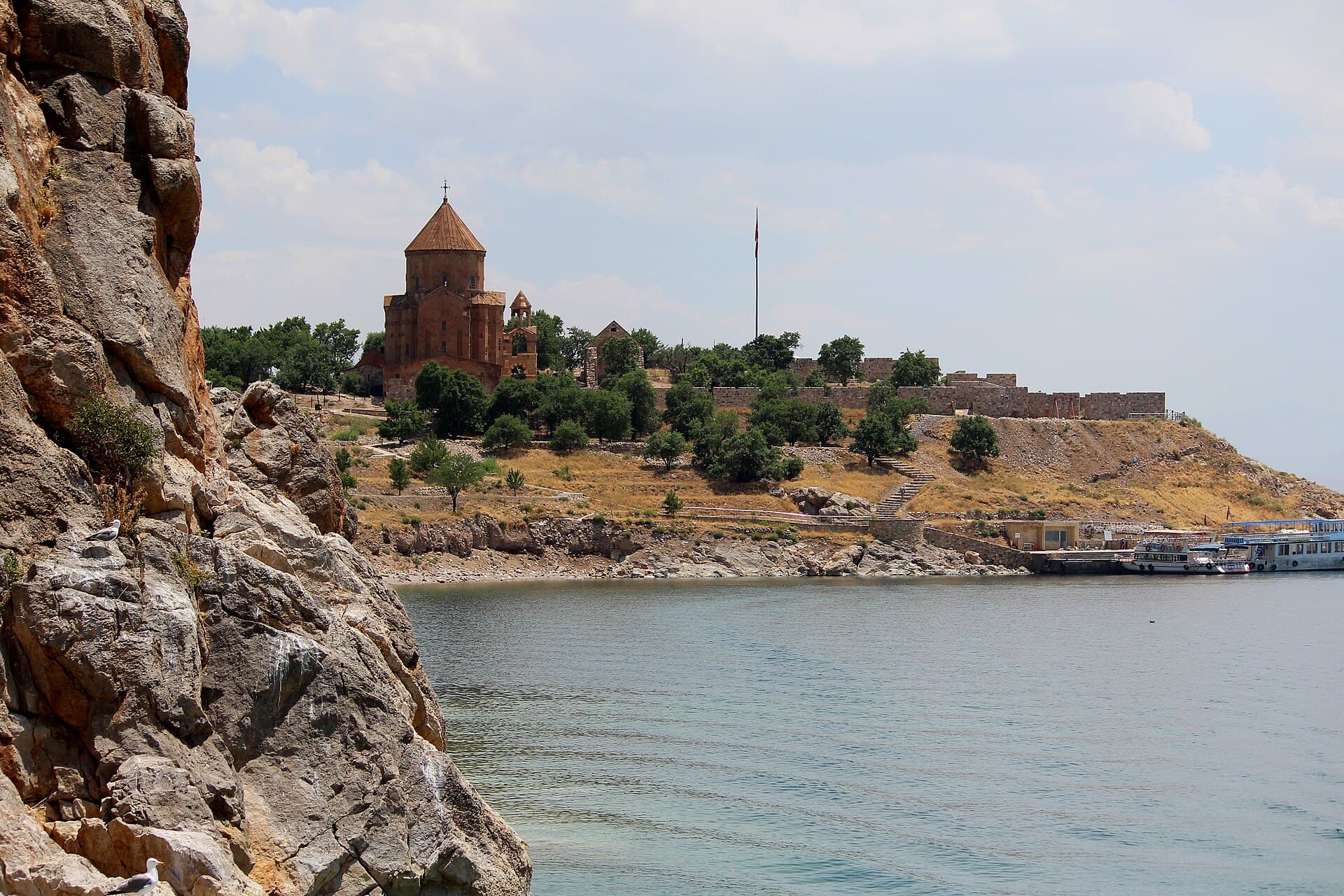 Lake Van, Van