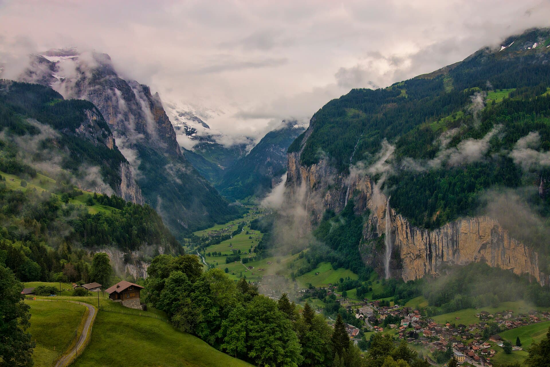 Lauterbrunnen Valley, Interlaken