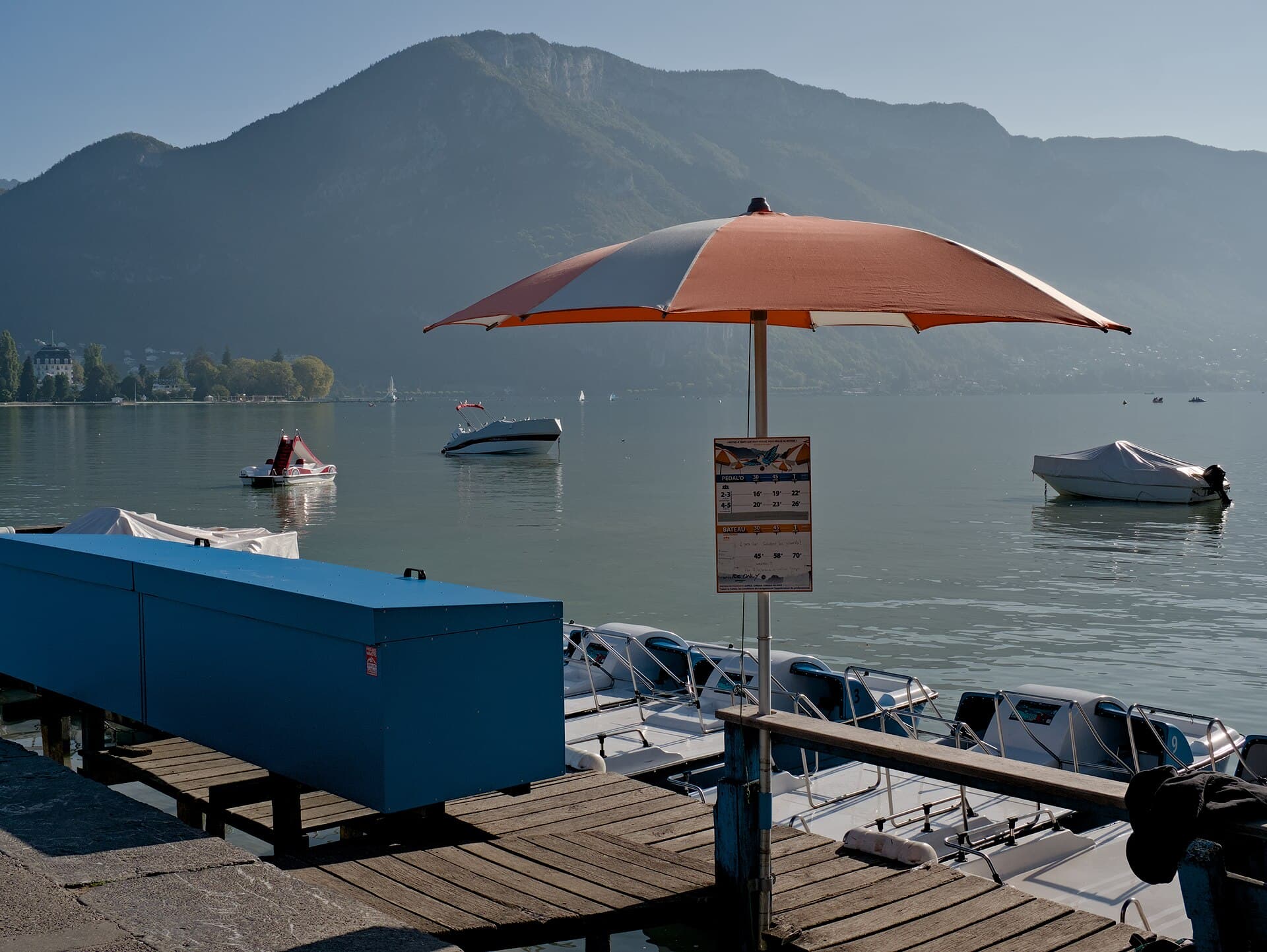 Le Pâquier, Annecy