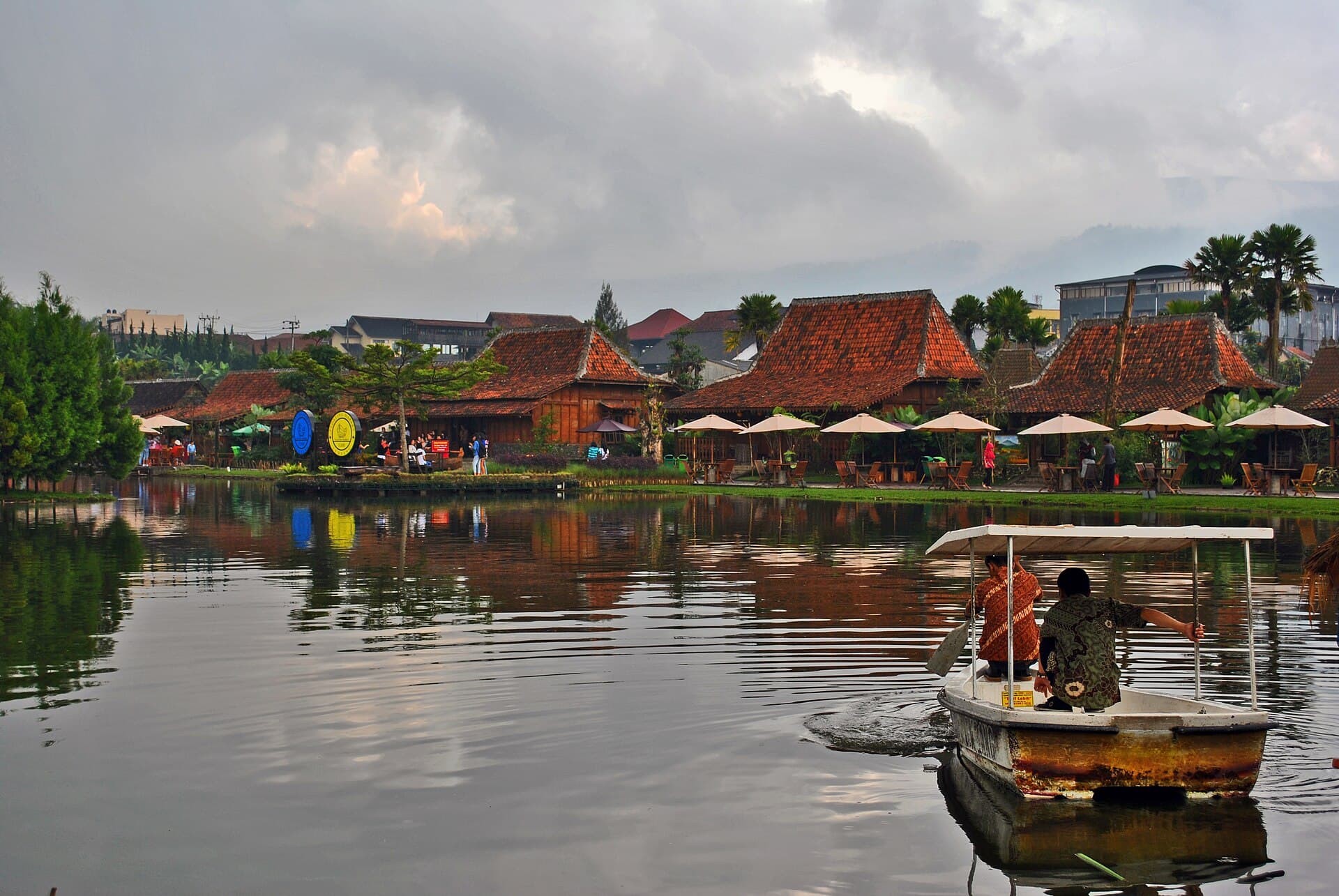 Lembang Floating Market