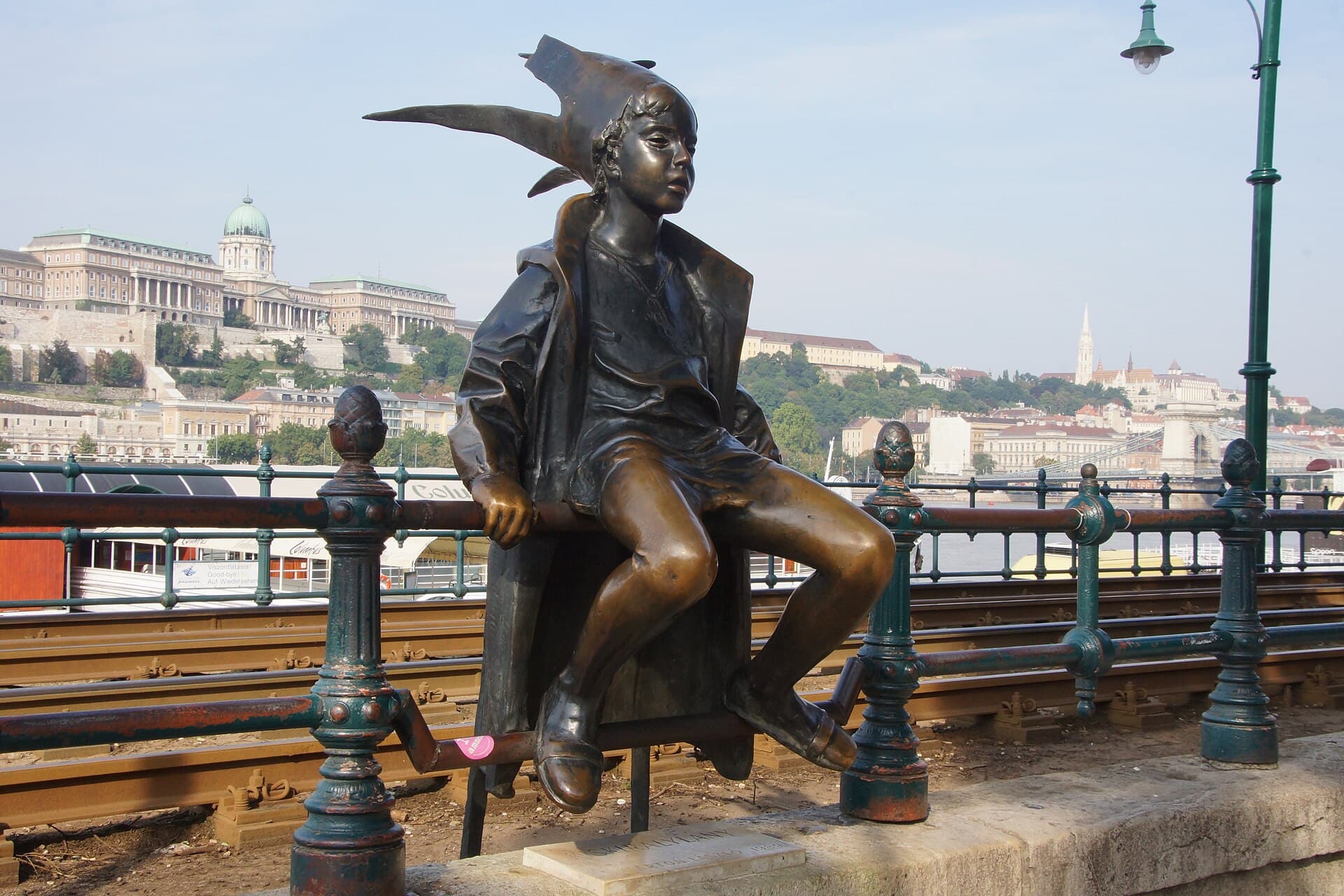 Little Princess Statue, Budapest