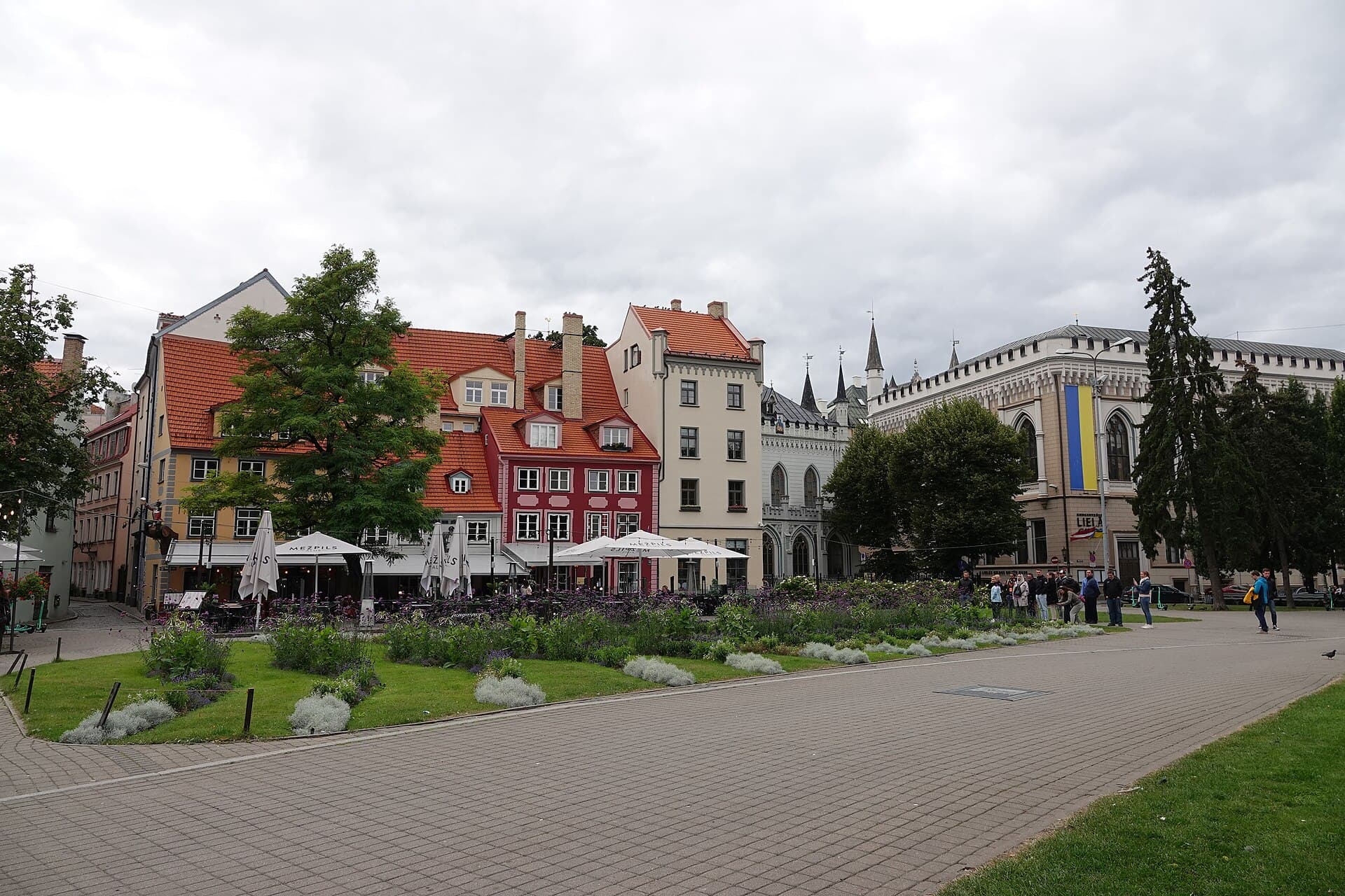 Līvu Square, Riga