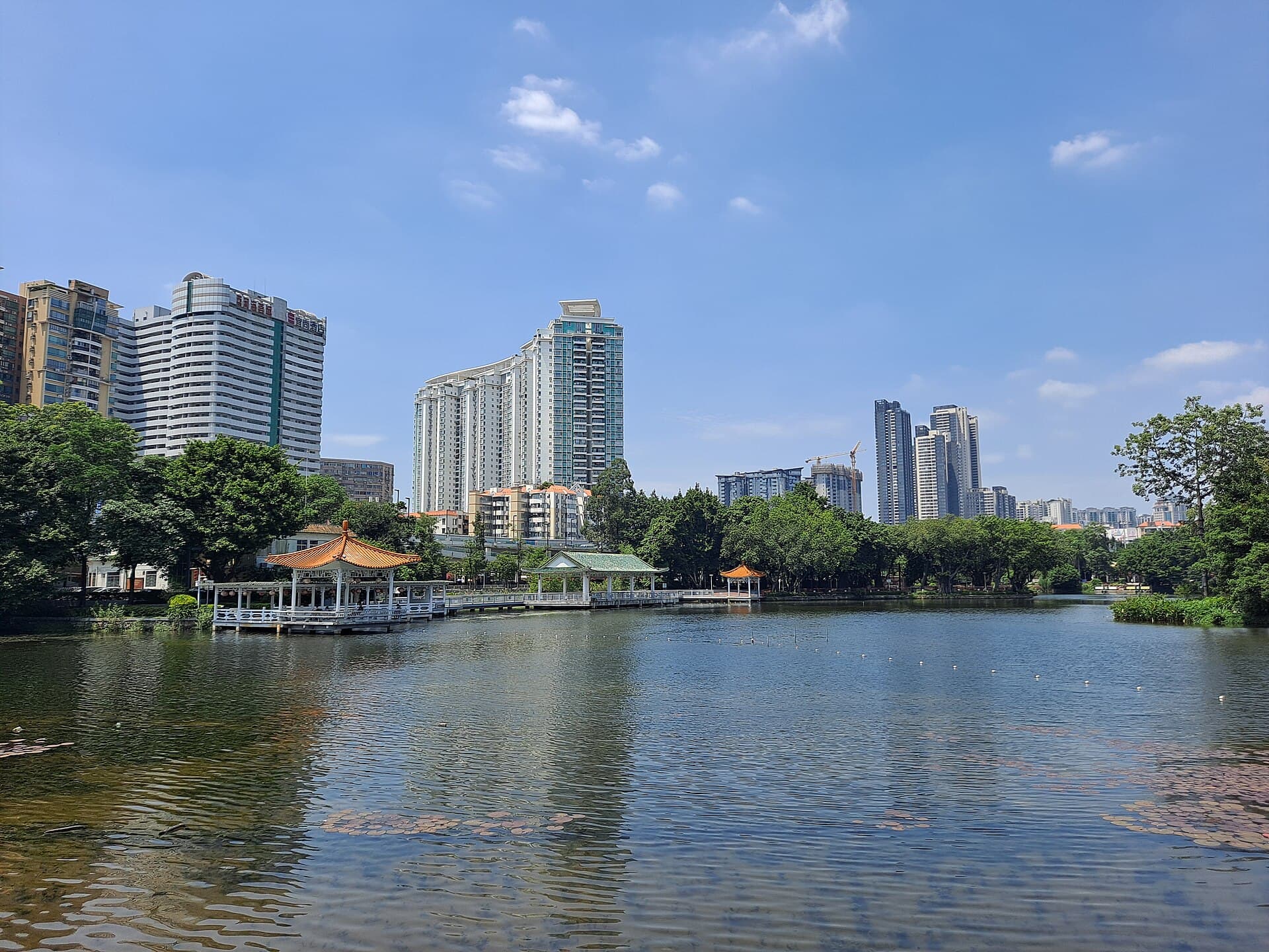 Liwan Lake Park