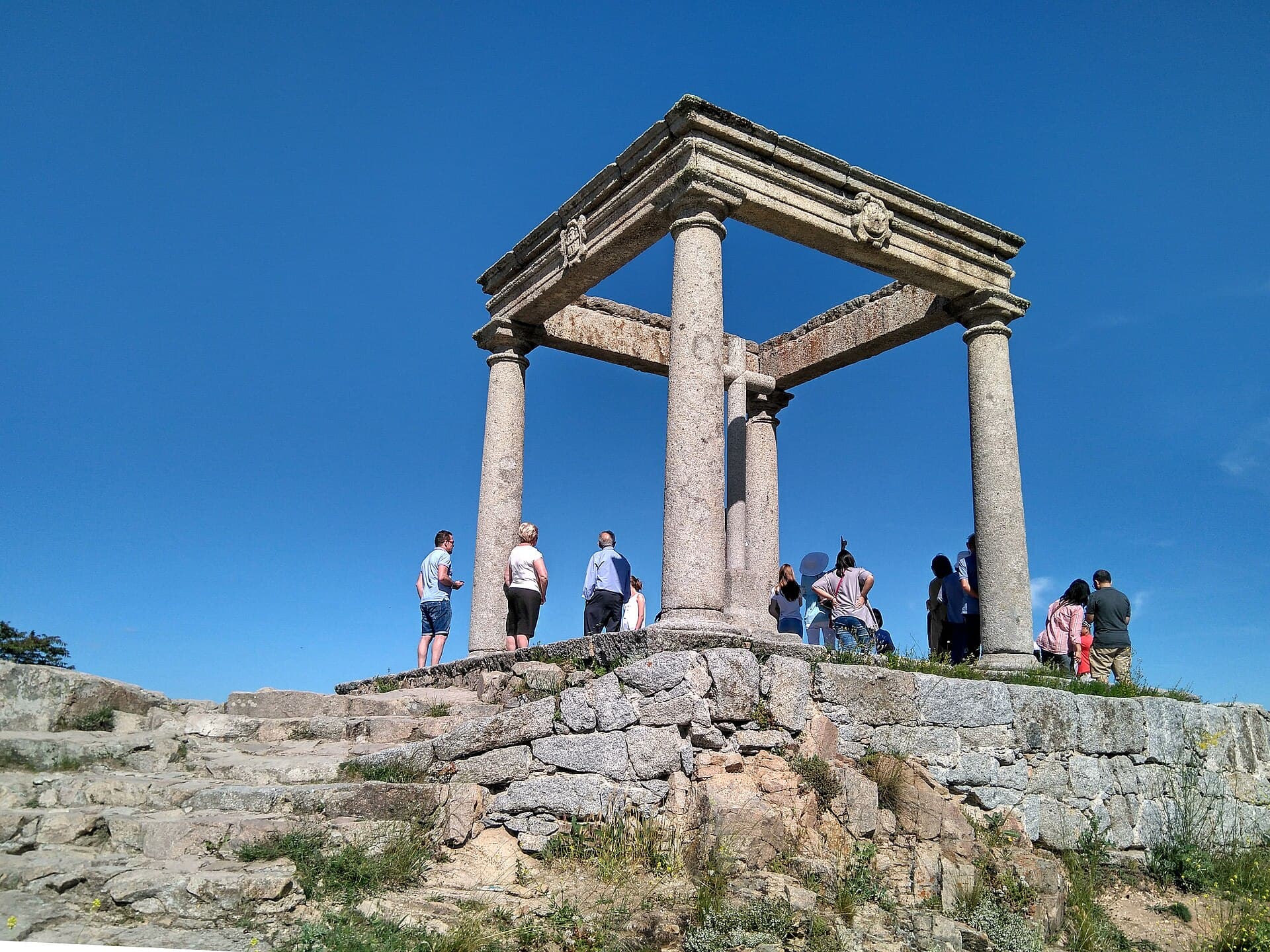 Los Cuatro Postes, Ávila