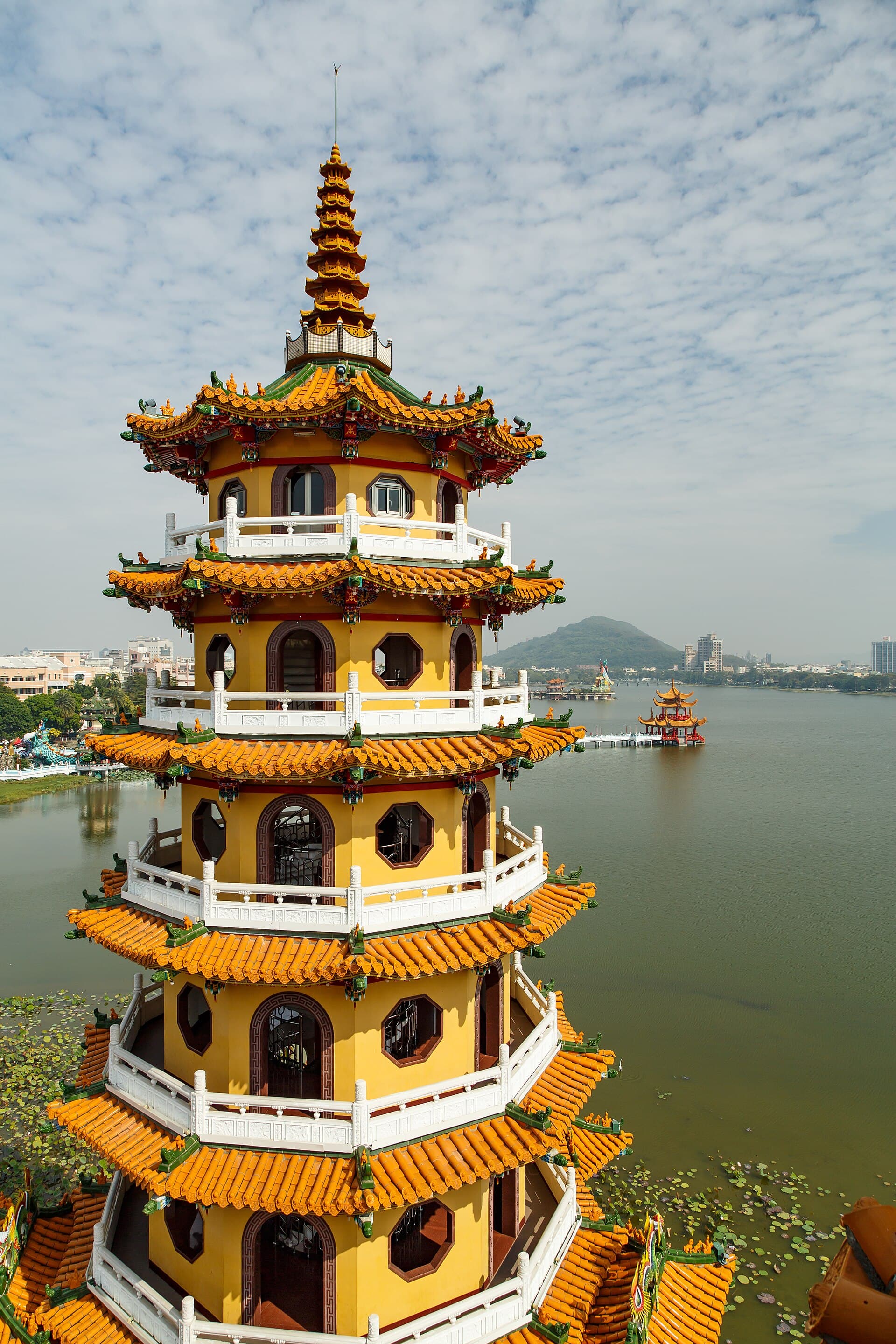 Dragon and Tiger Pagodas, Lotus Pond