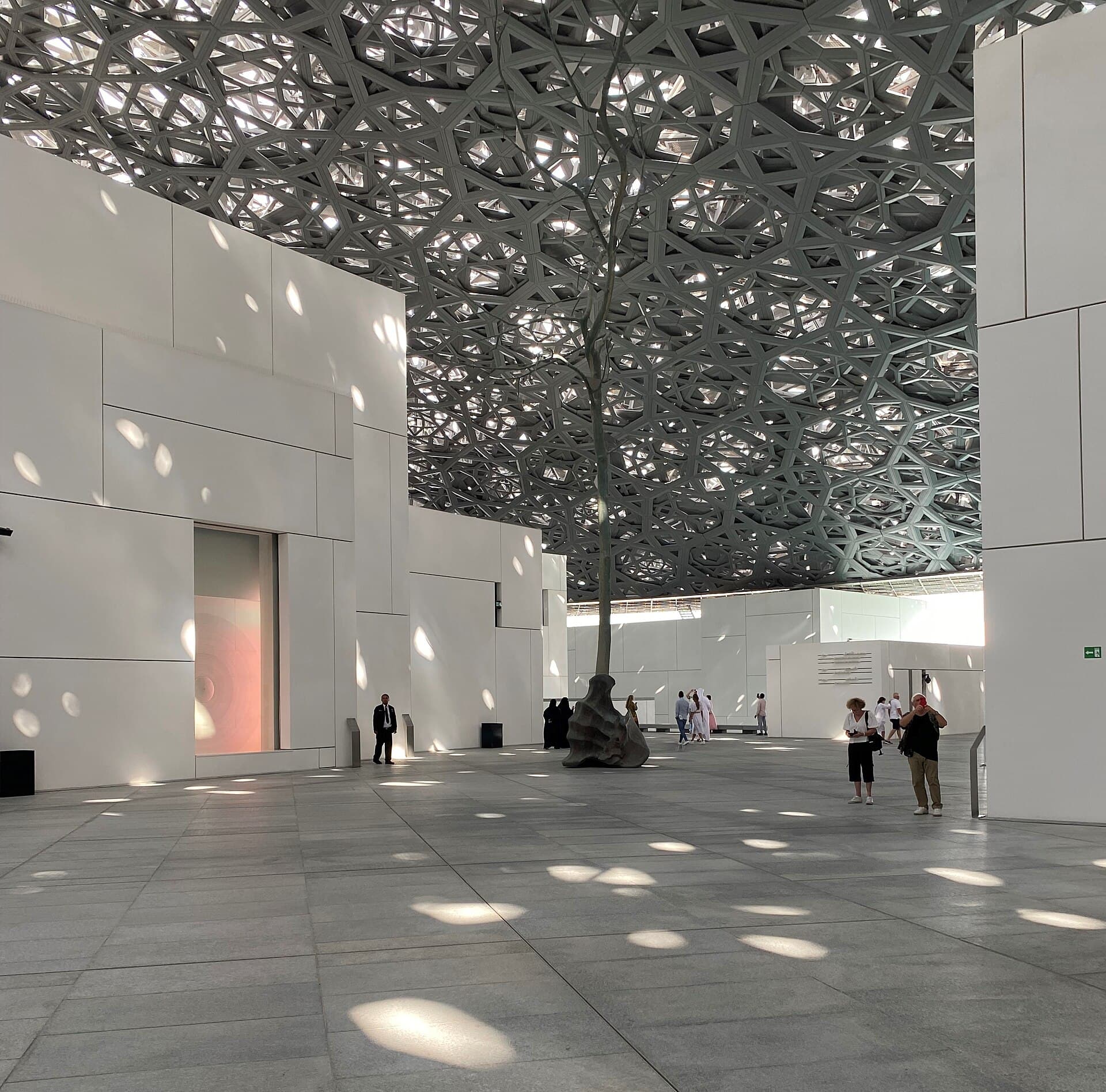 Louvre Abu Dhabi, Abu Dhabi