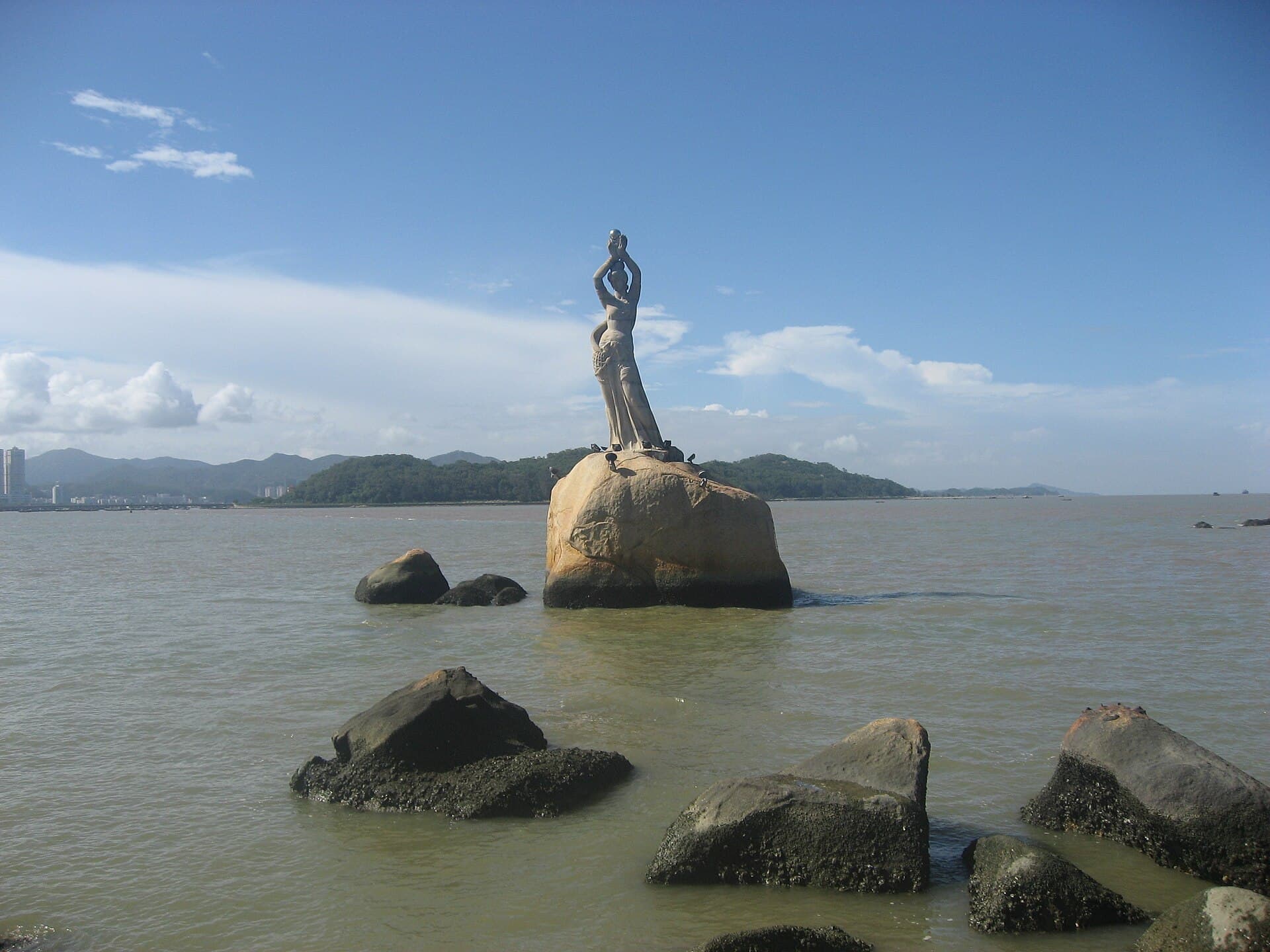 Lovers' Road and the Fisher Girl