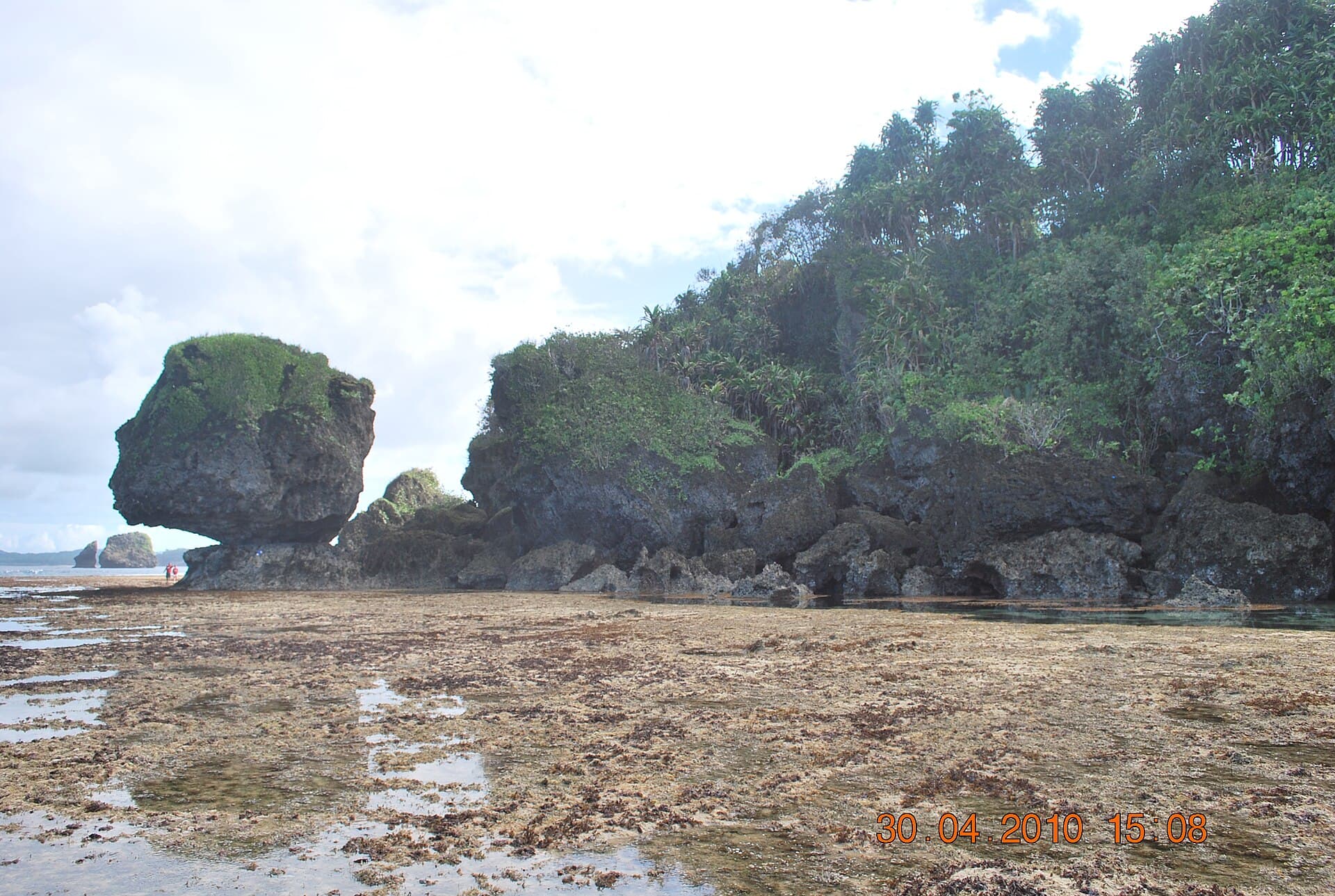 Magpupungko rock pools