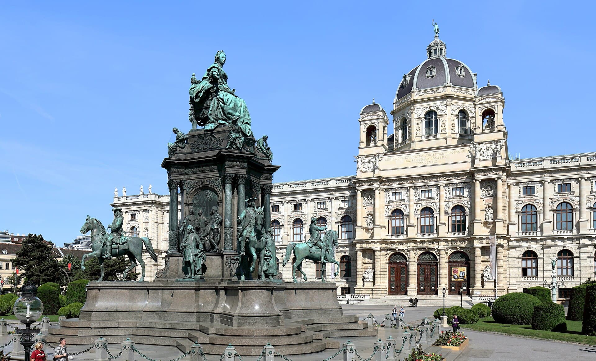 Maria-Theresien-Platz, Vienna