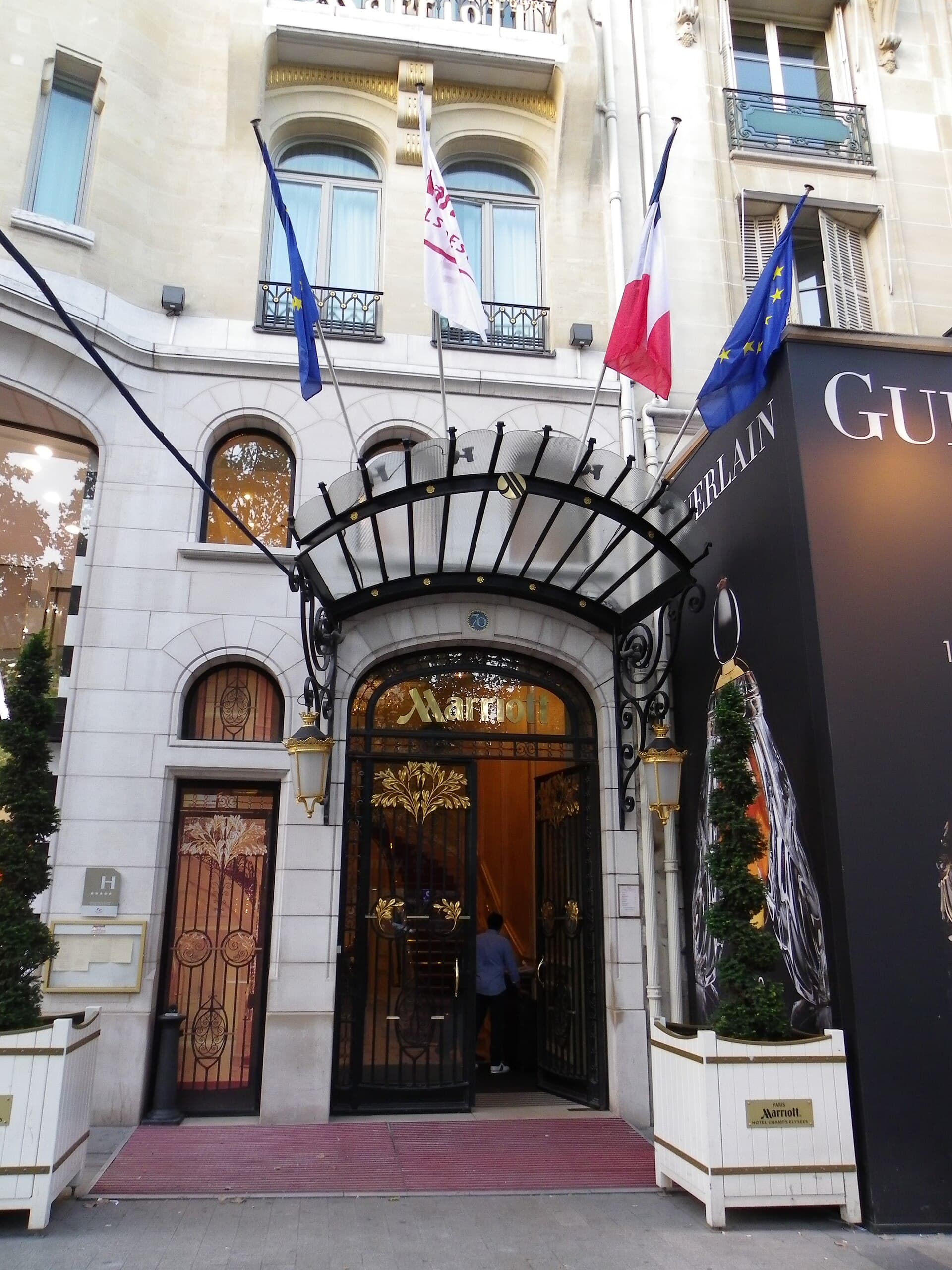 The Marriott facade at 70 Avenue des Champs-Élysées