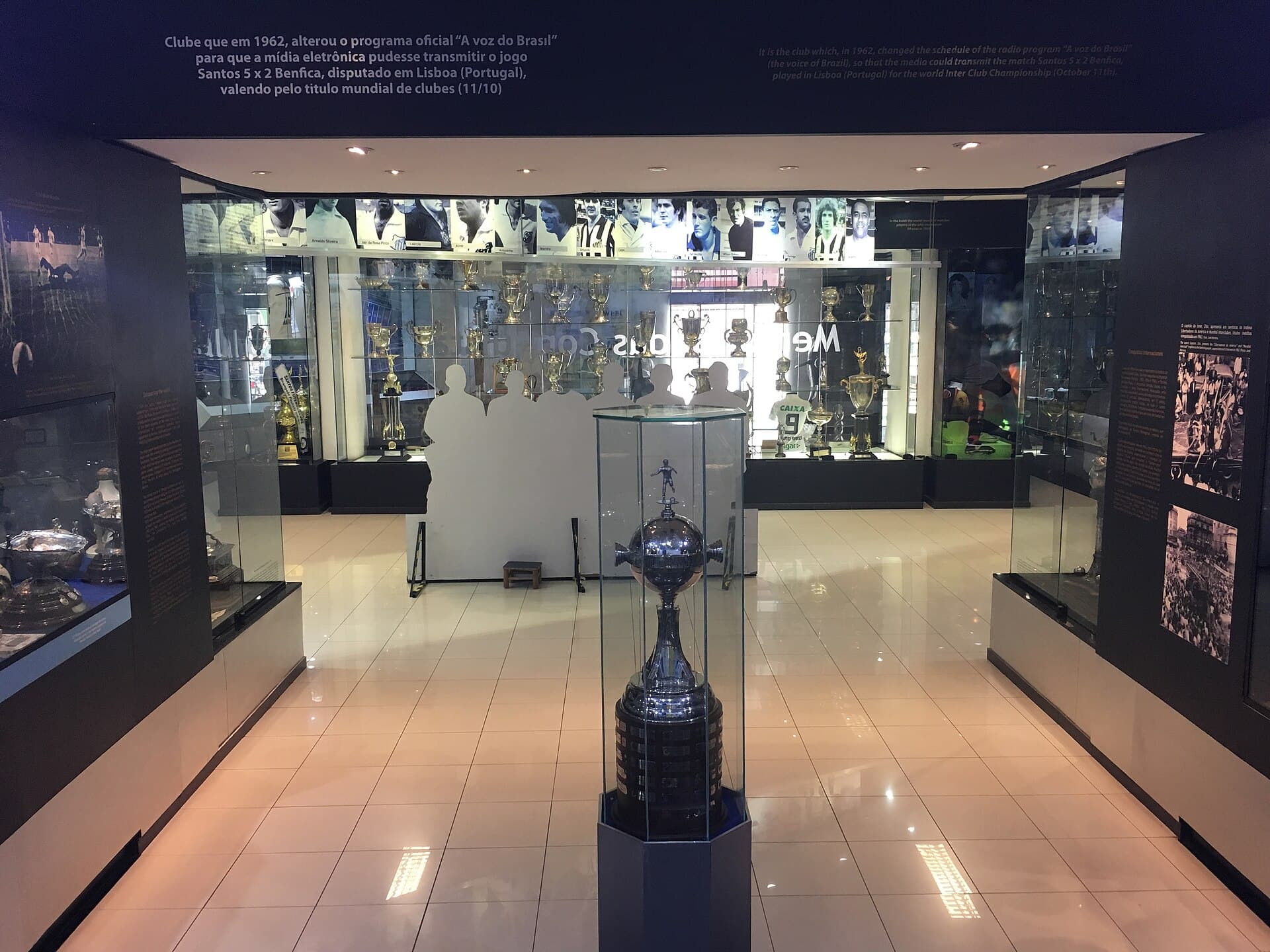 Memorial das Conquistas (Santos FC), Santos