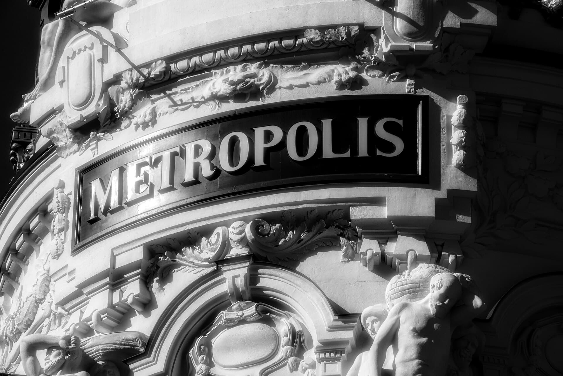 Metropolis Building, Madrid
