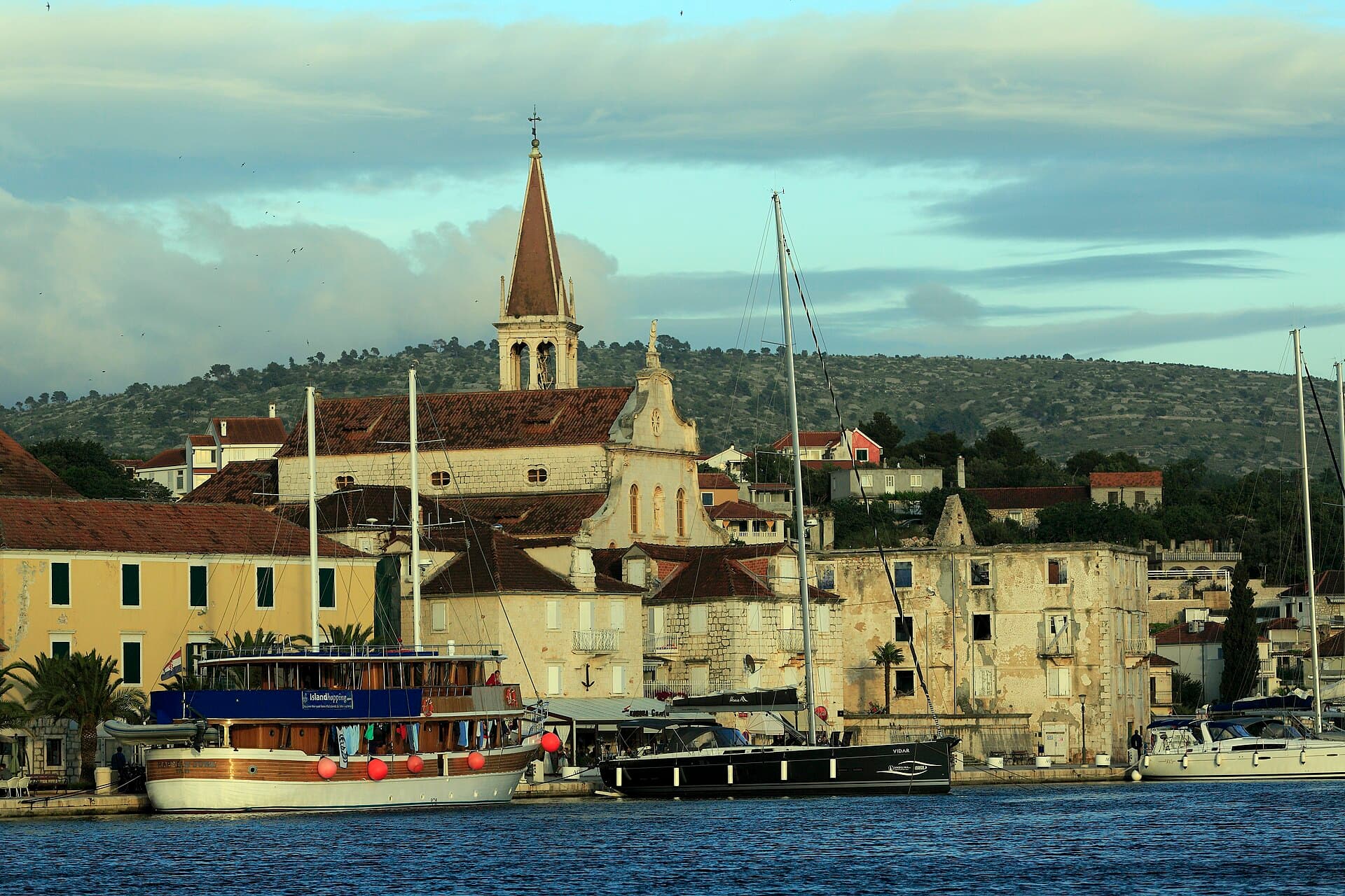 Milna, Brač