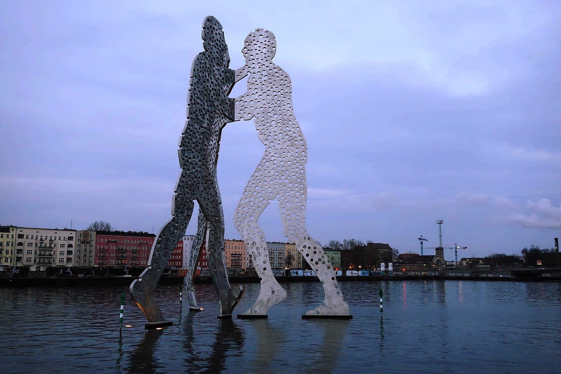 Molecule Man, Berlin