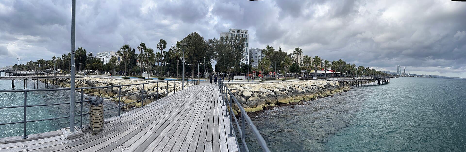 Molos Promenade
