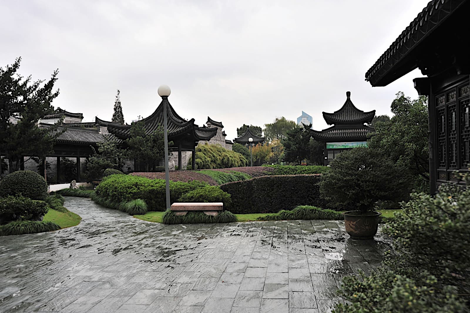 Moon Lake (Yuehu)