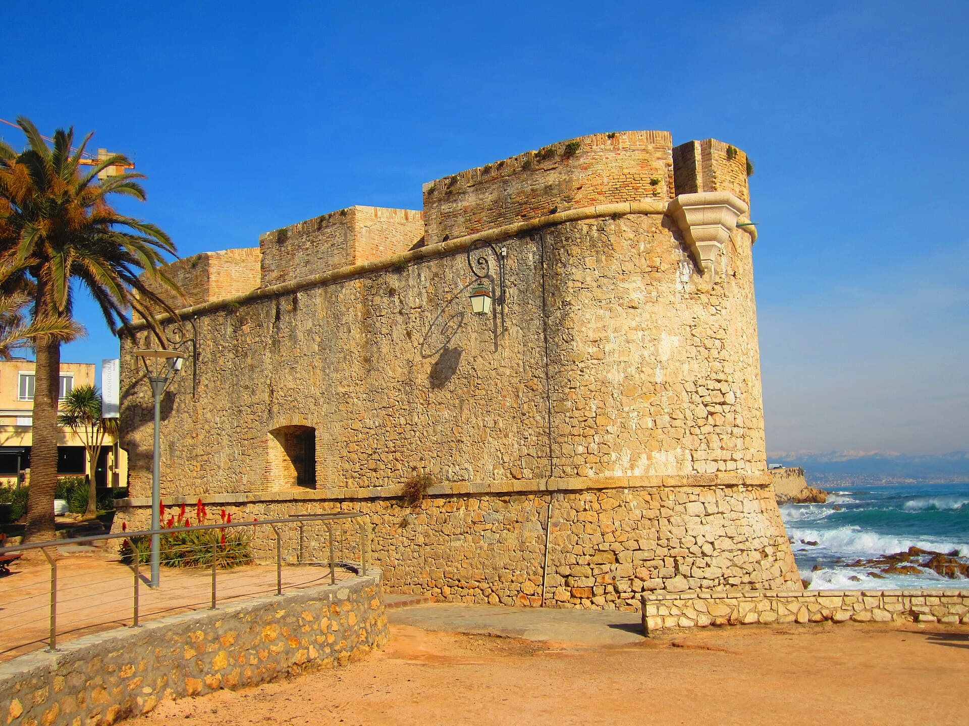 متحف الآثار (باستيون سان أندريه)