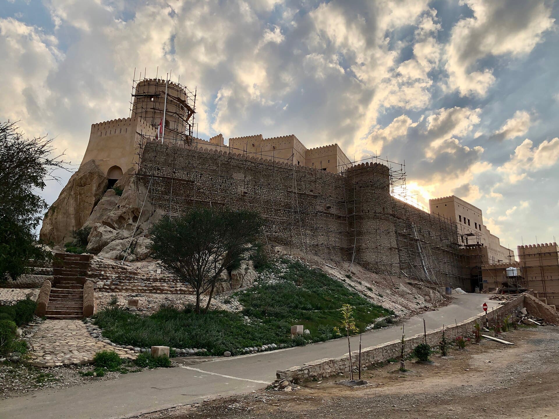 قلعة نخل (عُمان)، نخل