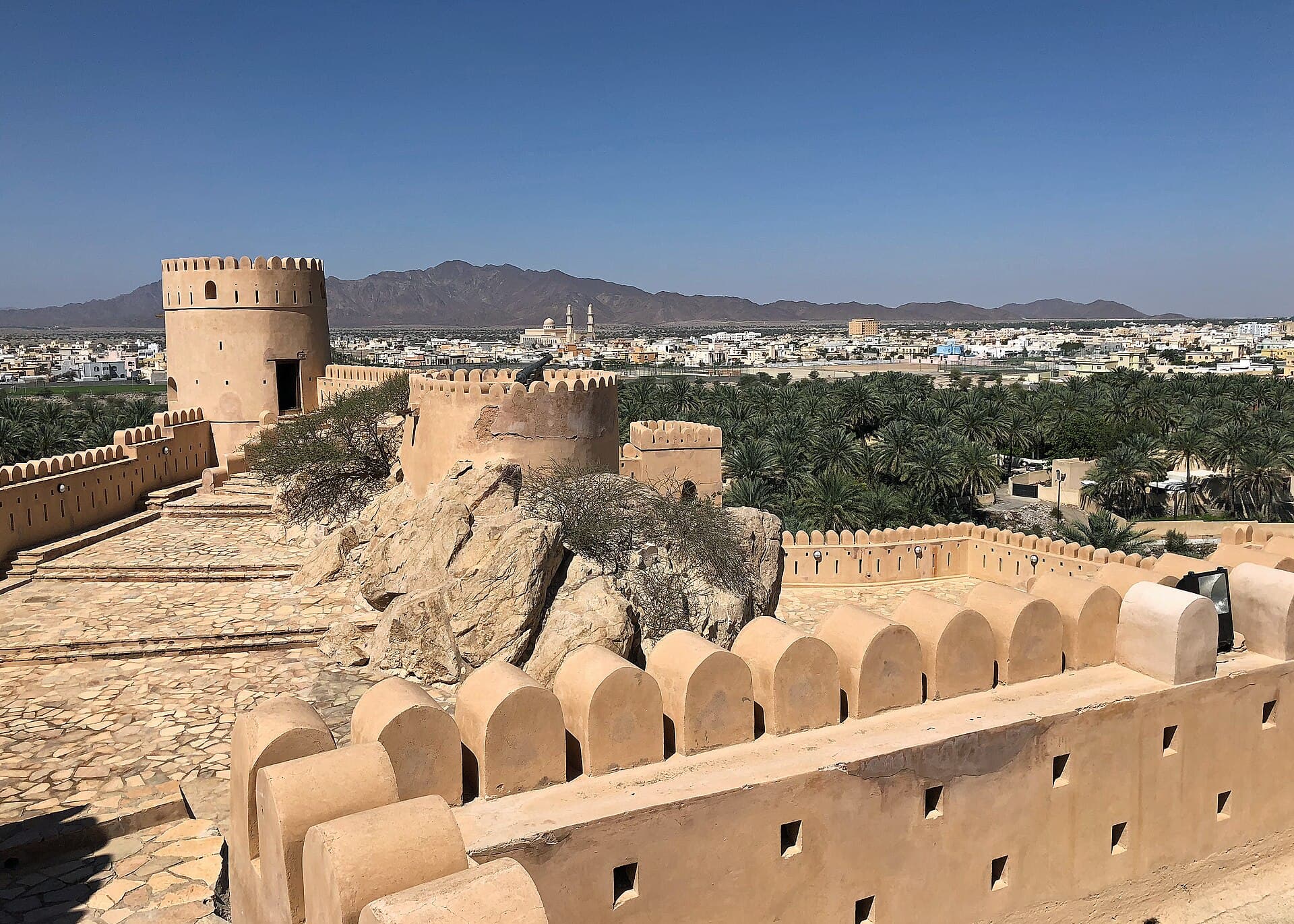 قلعة نخل (عُمان)، نخل