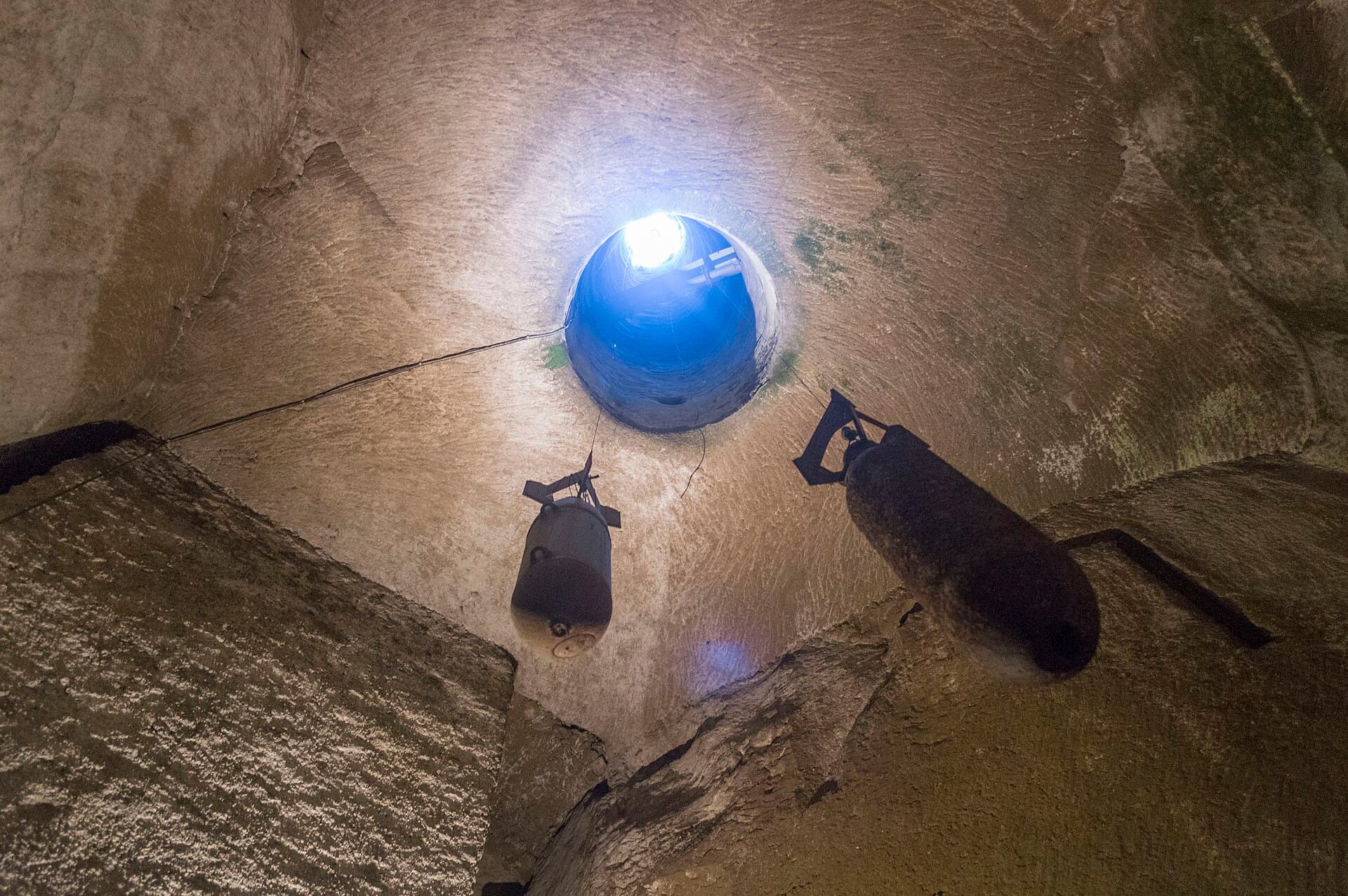 Naples Underground, Naples