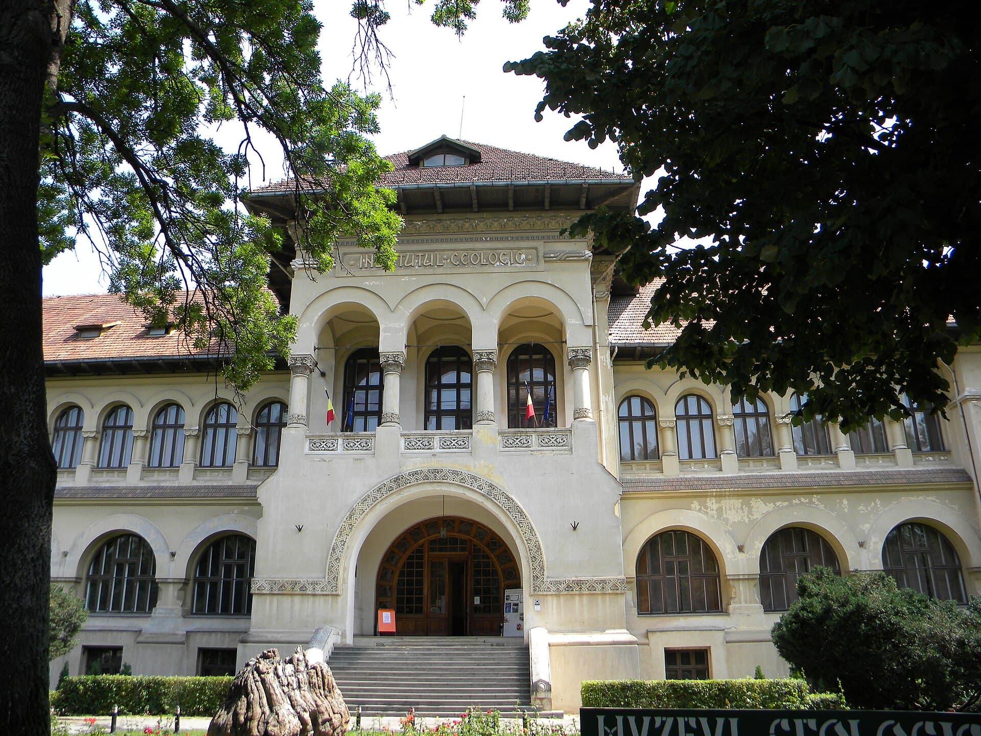 The National Geology Museum on Kiseleff avenue