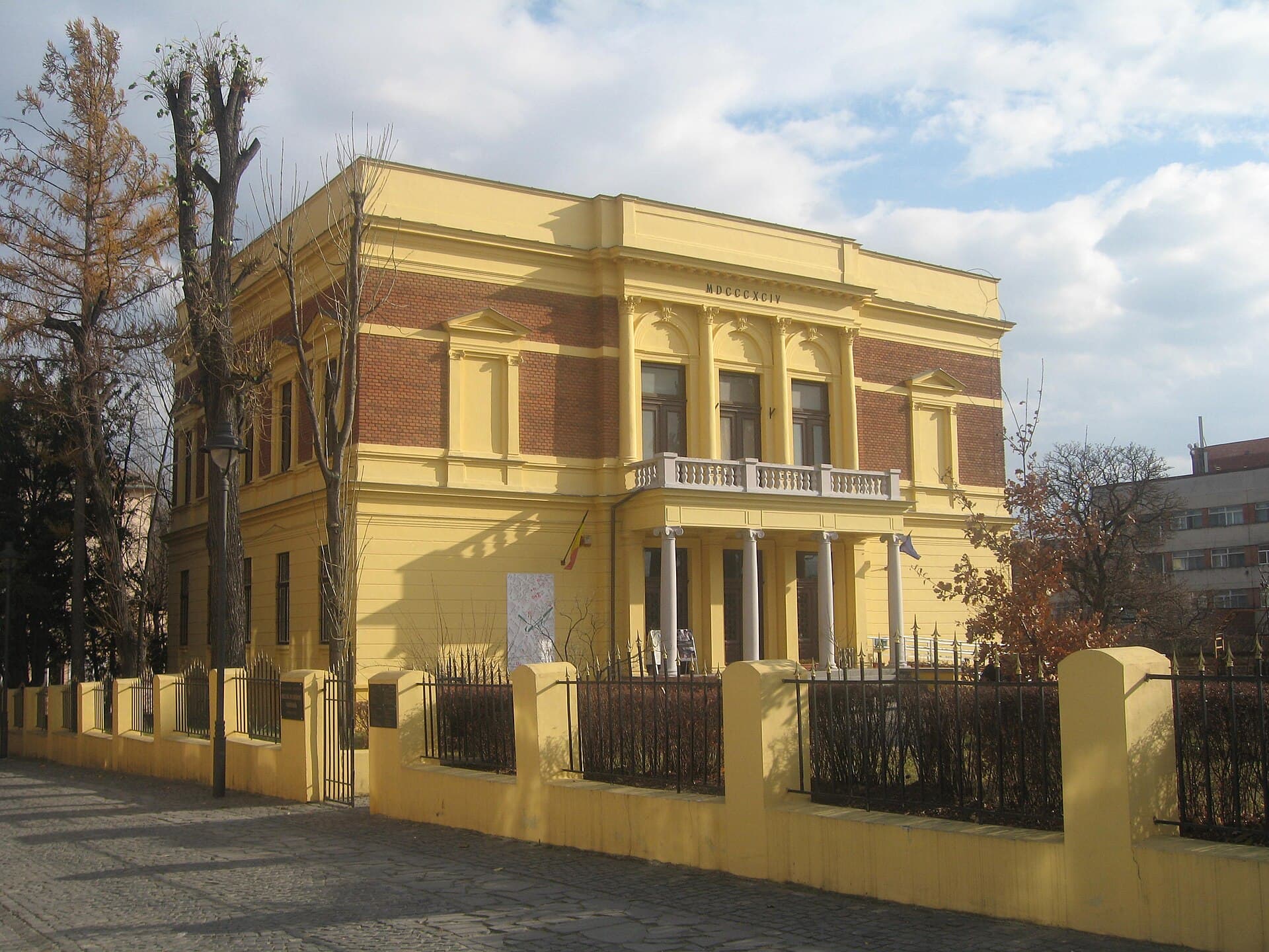 The building put up specifically to be a museum