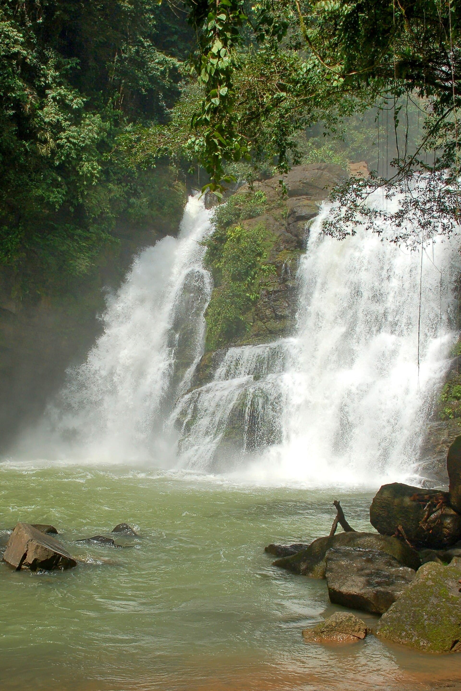 Nauyaca waterfalls