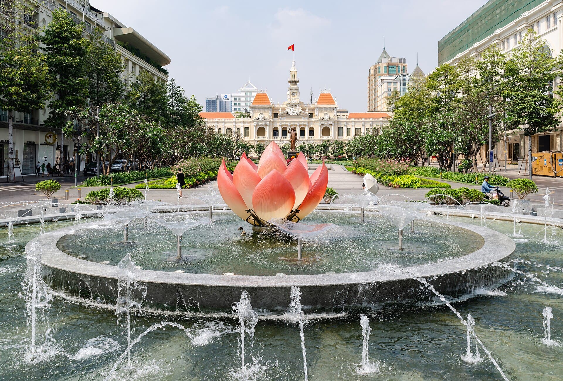 Nguyen Hue Walking Street
