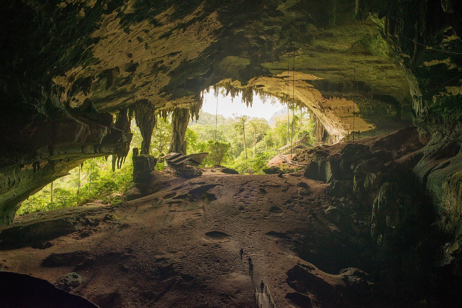 The caves of Niah National Park