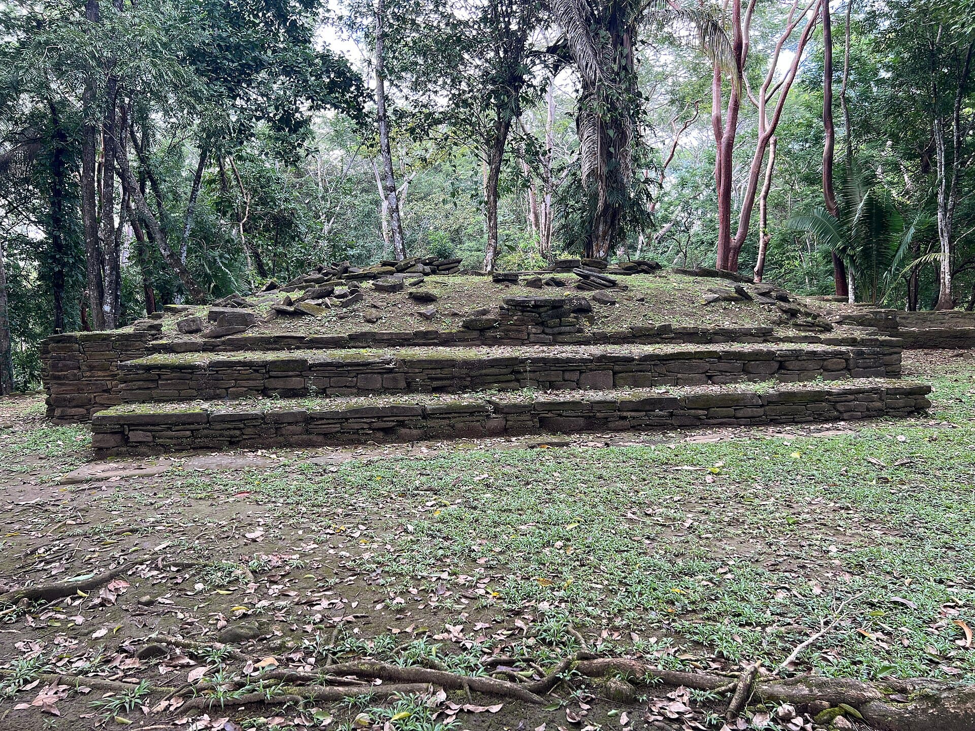 Nim Li Punit archaeological site