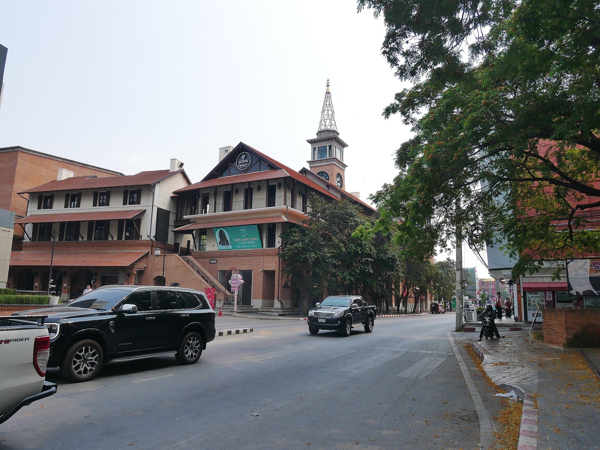 Nimmanhaemin Road (Nimman), Chiang Mai