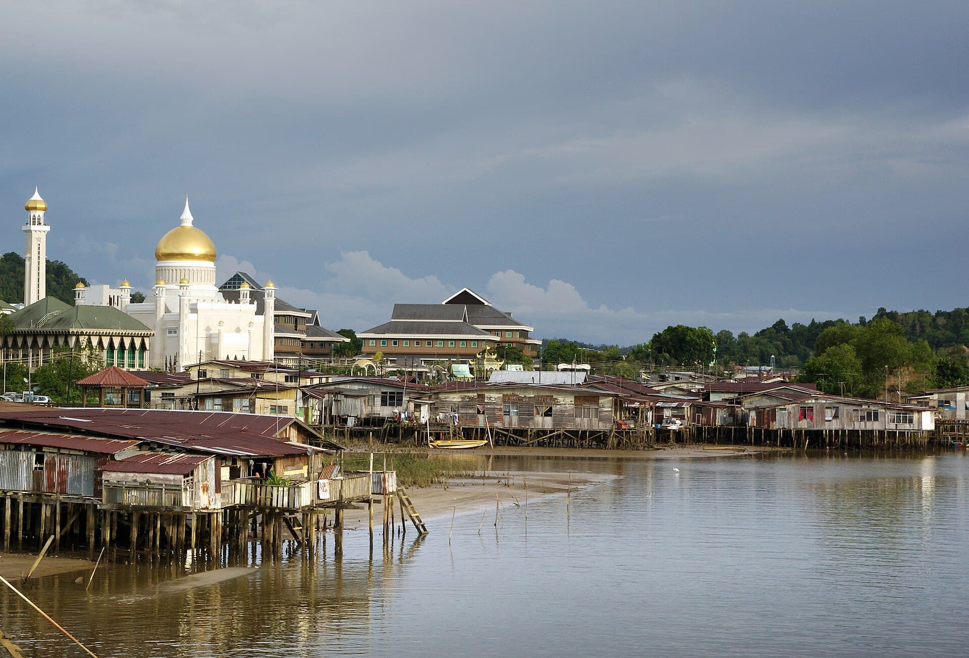 Omar Ali Saifuddien Mosque