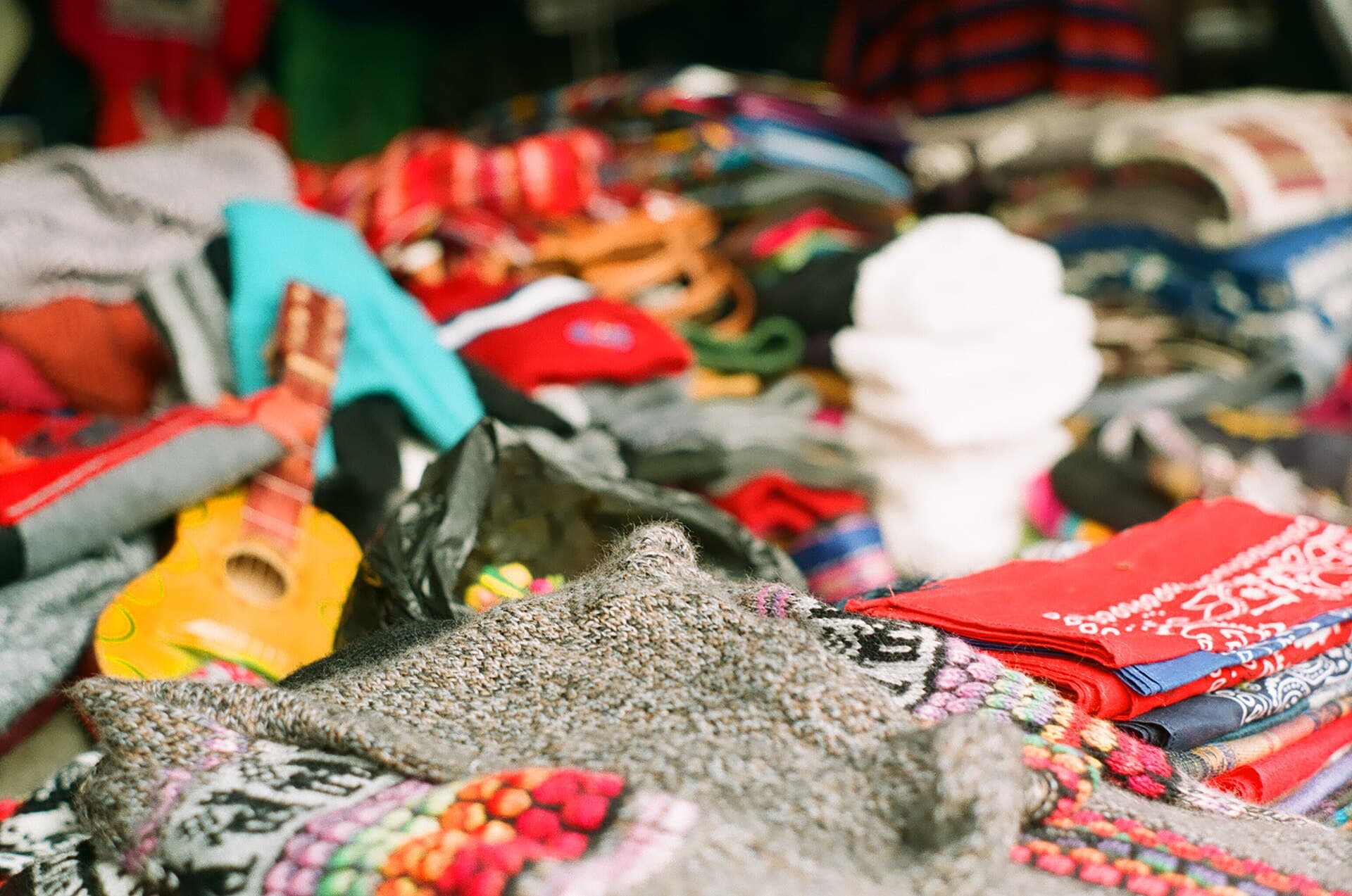 Otavalo market and Plaza de Ponchos