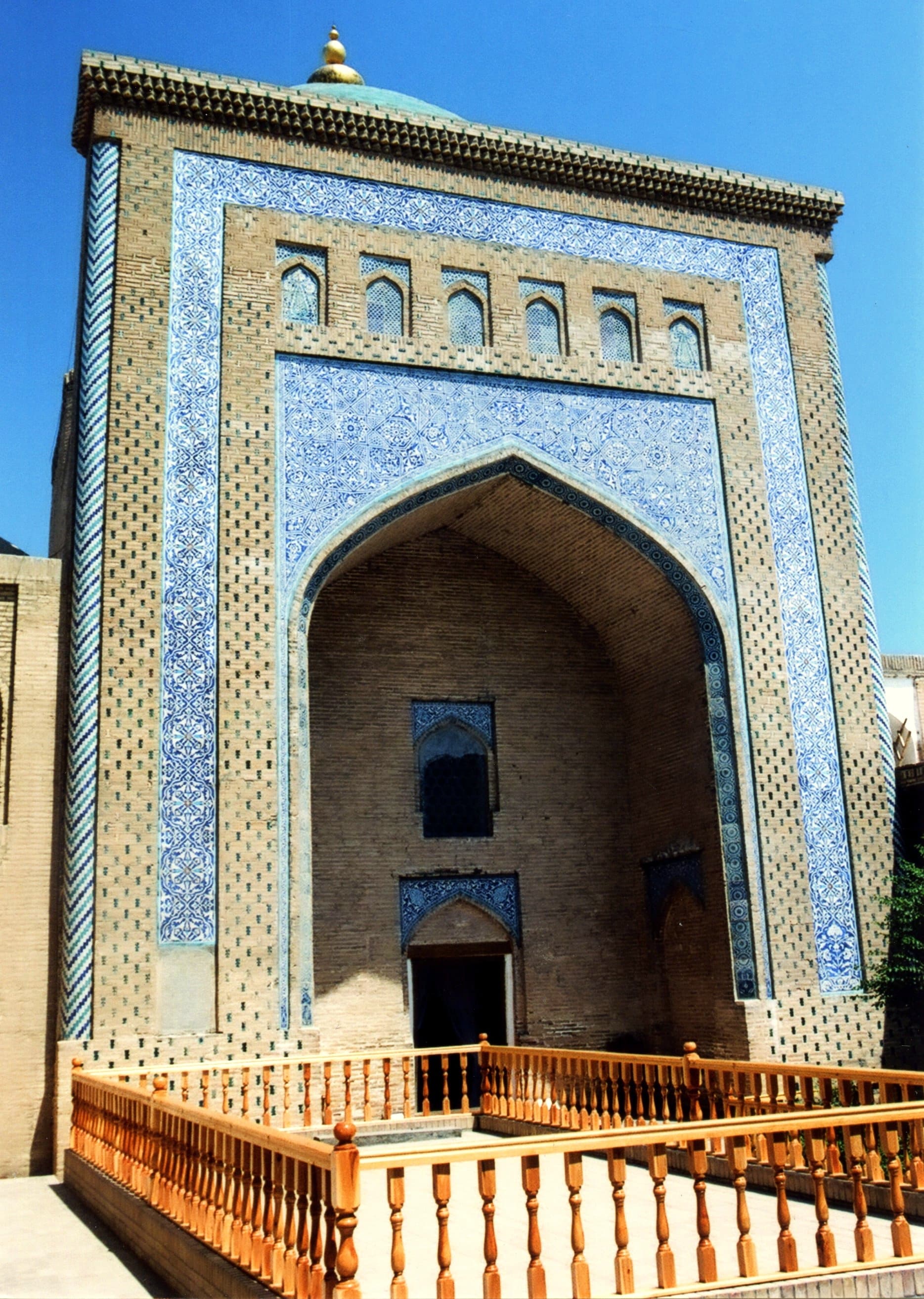 Pahlavan Mahmud Mausoleum