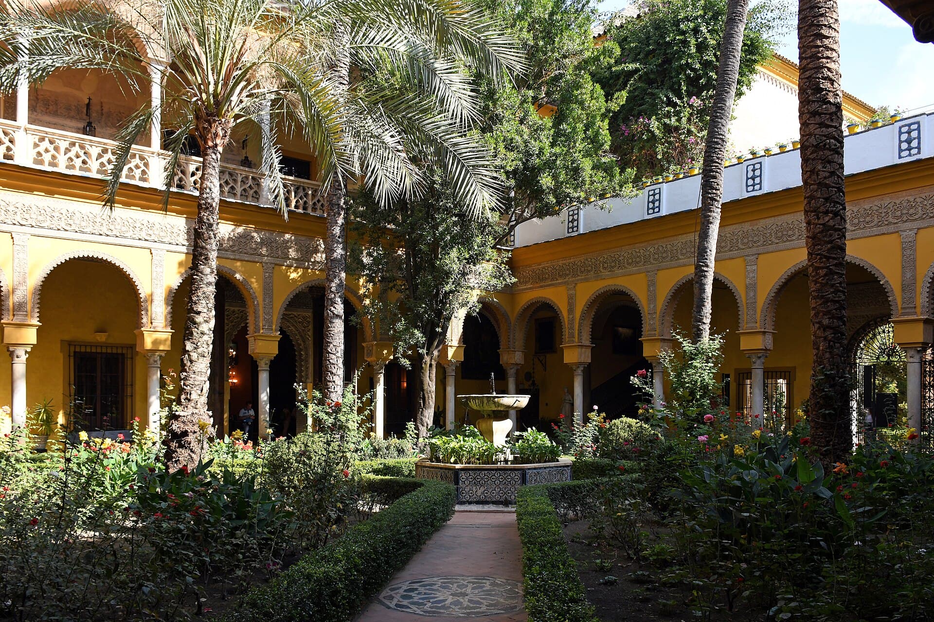 Palacio de las Dueñas, Seville