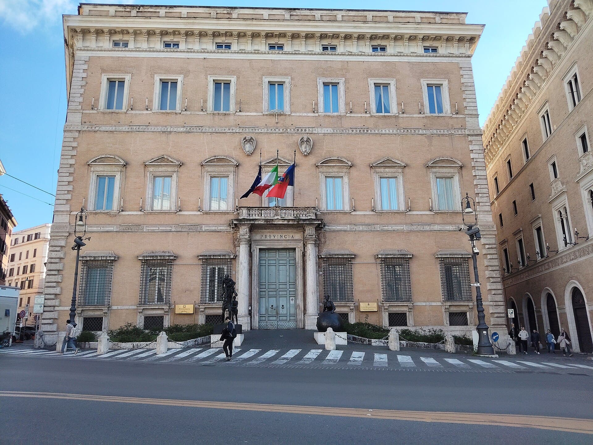 The Roman Domus of Palazzo Valentini, Rome