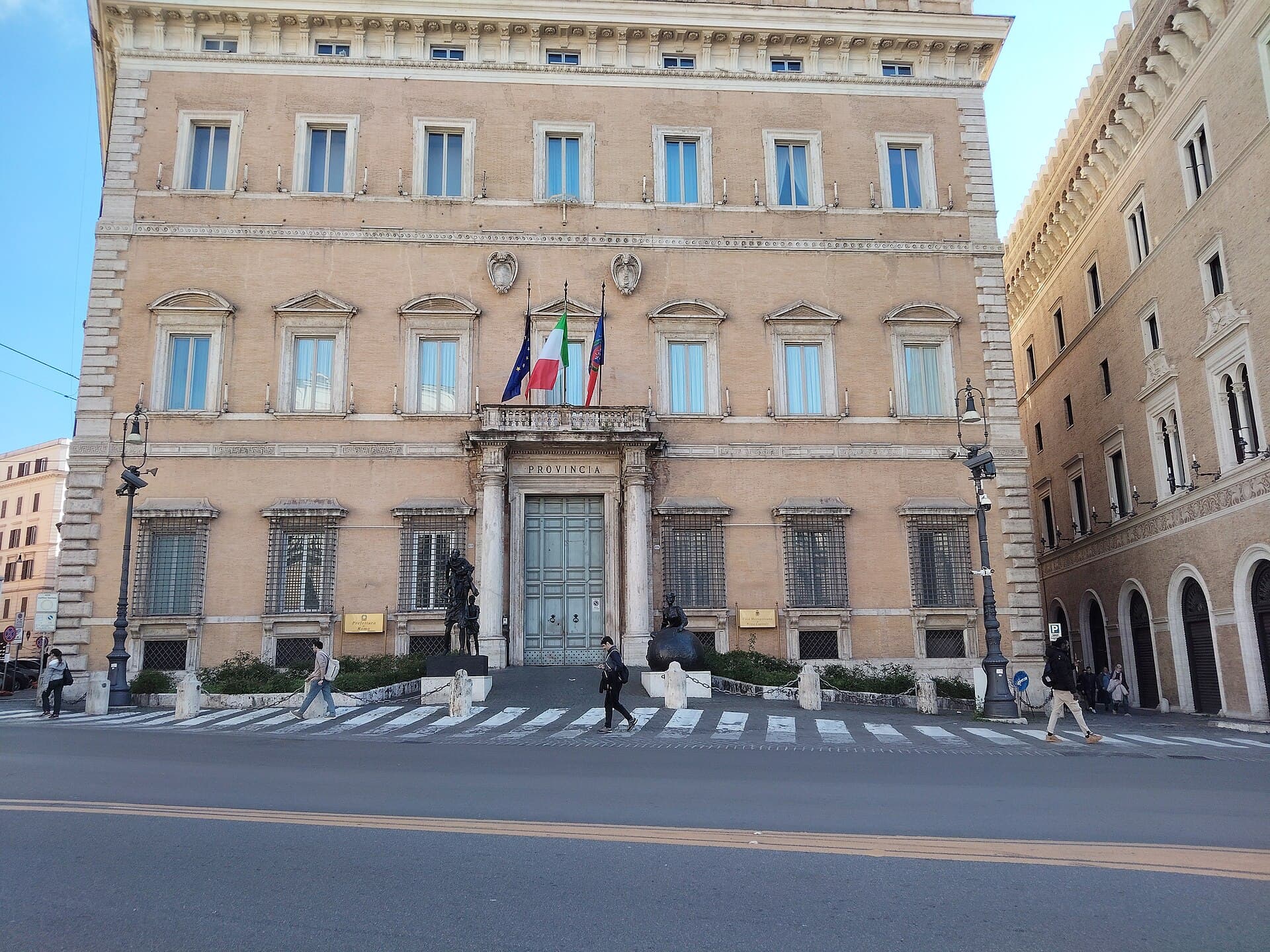 The Roman Domus of Palazzo Valentini, Rome