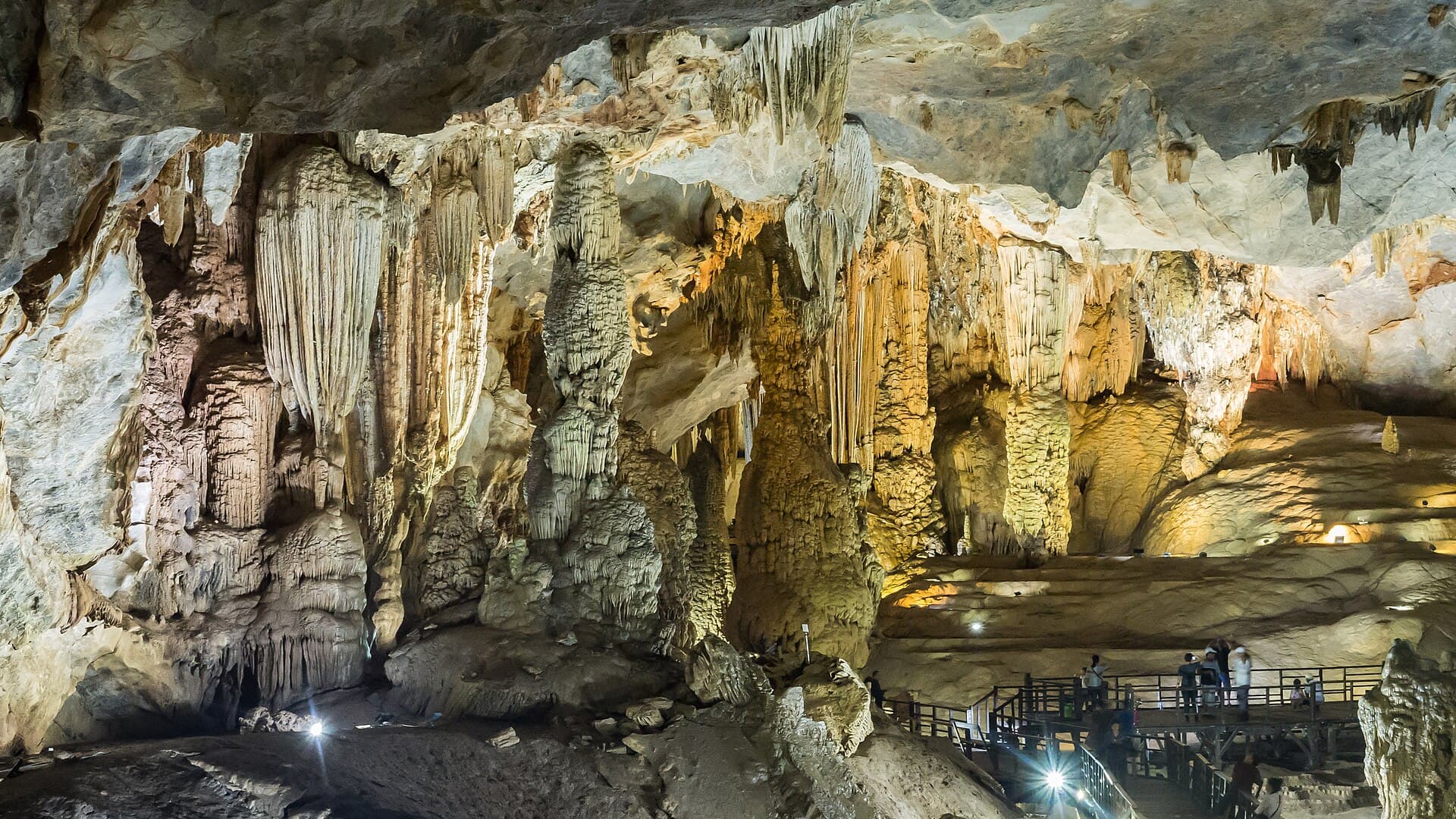 Paradise Cave (Thien Duong), Phong Nha
