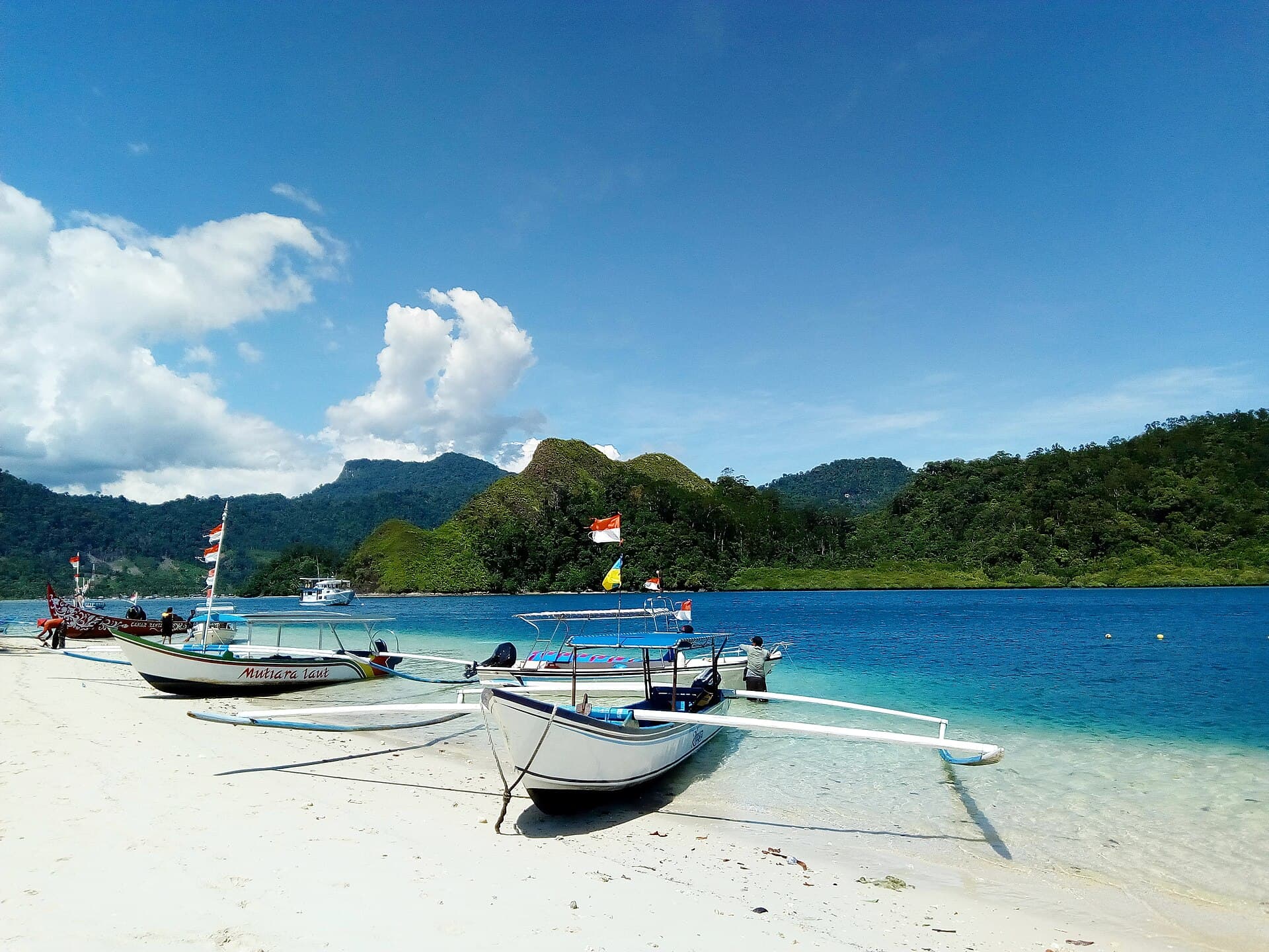 Pasumpahan Island
