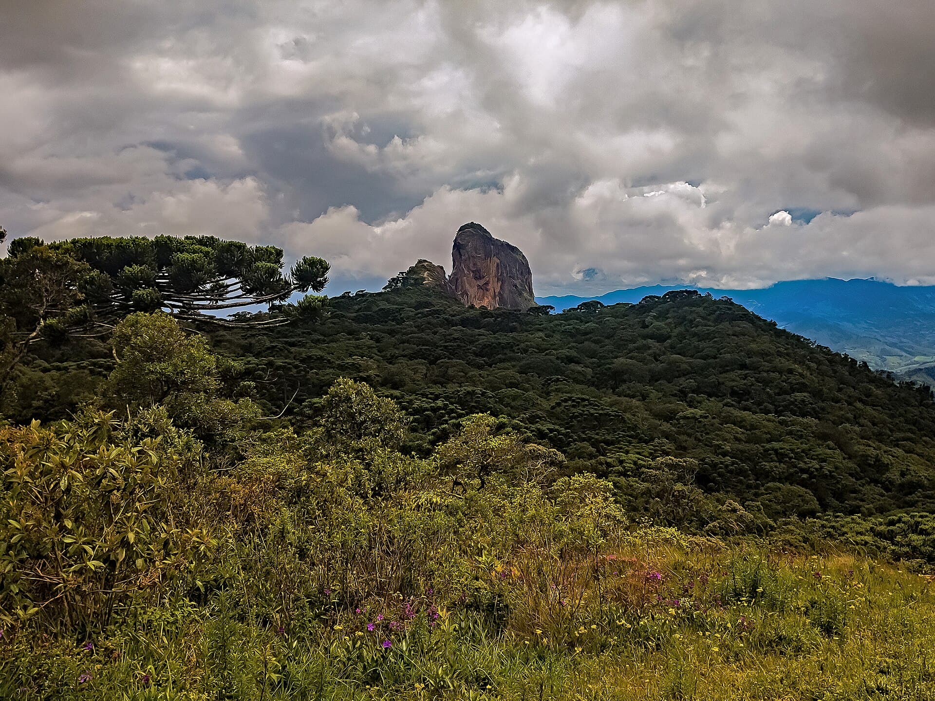 Pedra do Baú, São Bento do Sapucaí