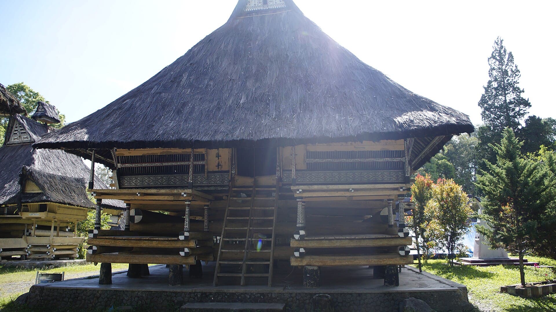 Royal house at Pematang Purba