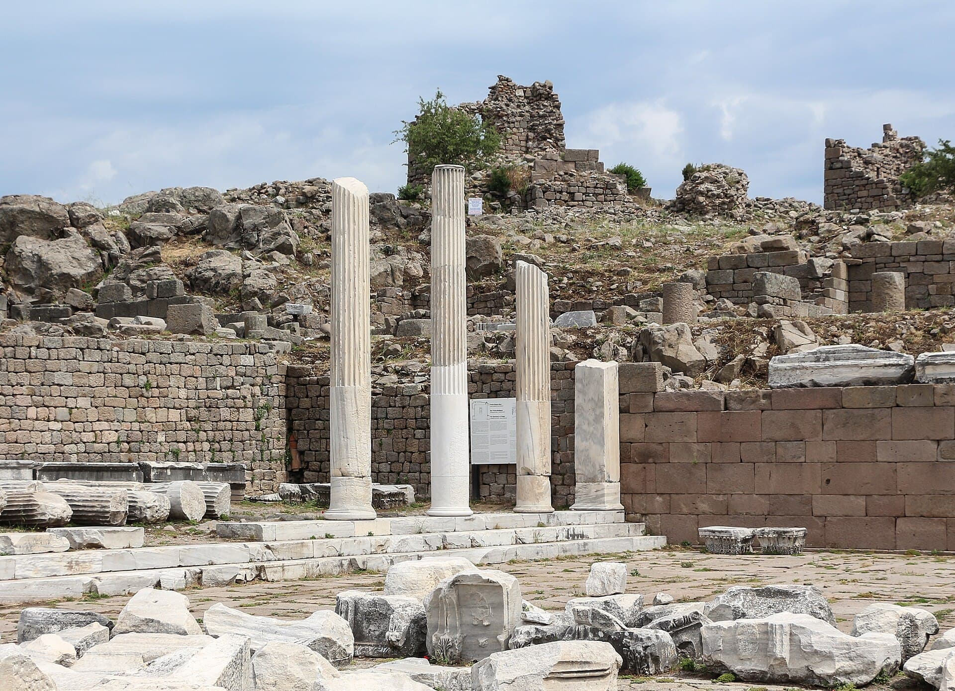 بيرغامون (مدينة بيرغاما الأثرية)
