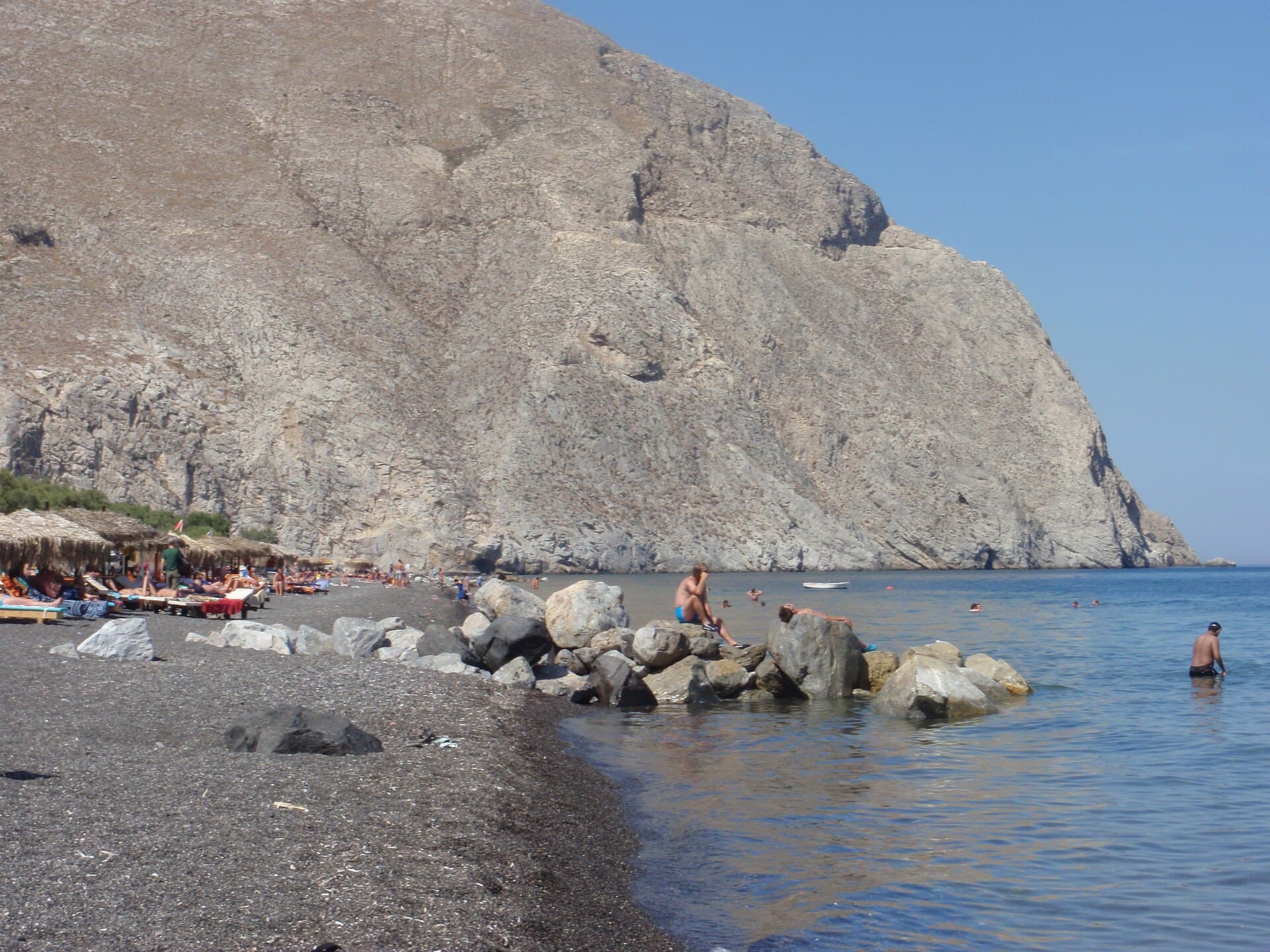 Perissa black beach, Santorini