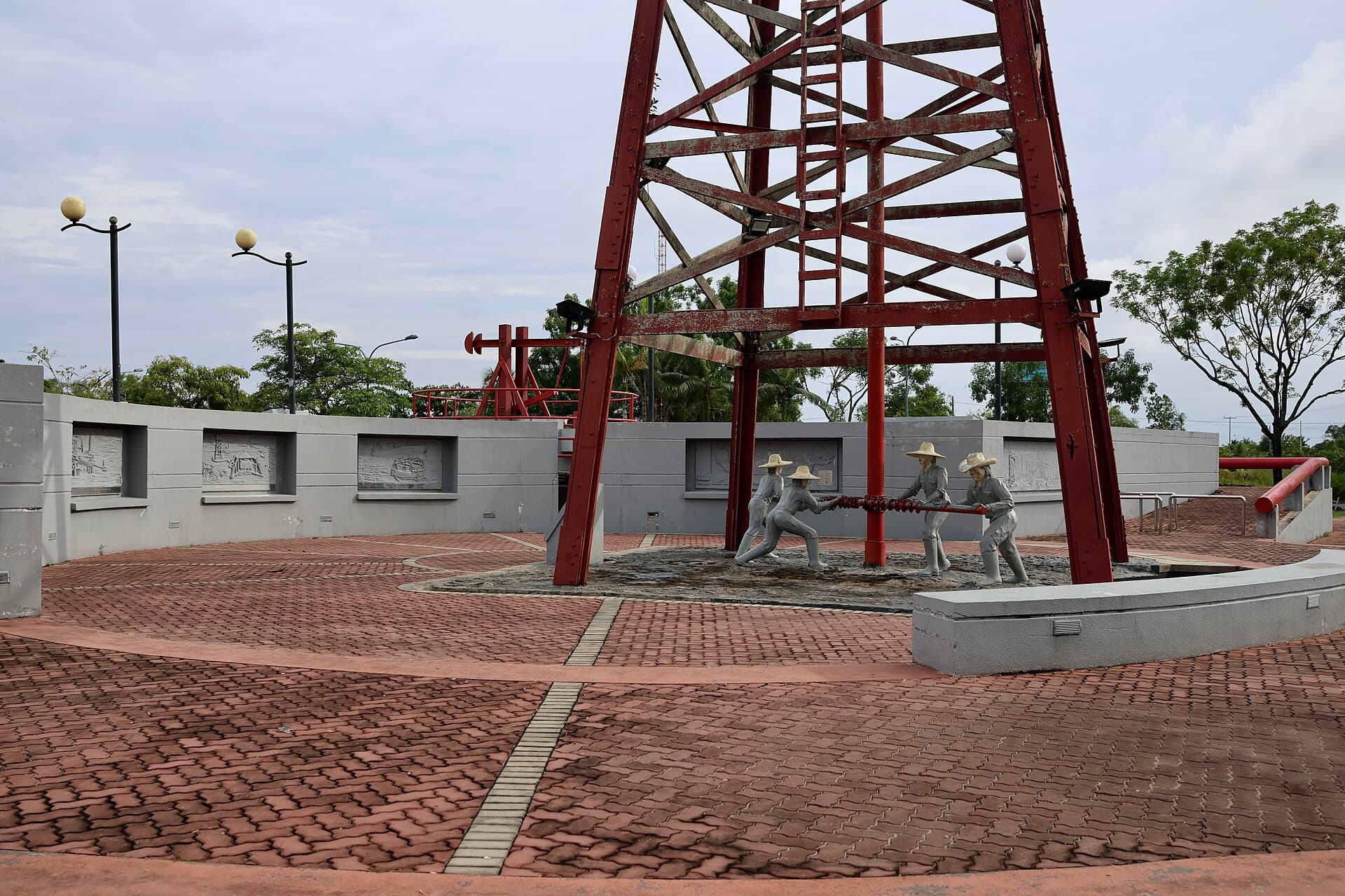 The Petroleum Museum and the Grand Old Lady, Miri