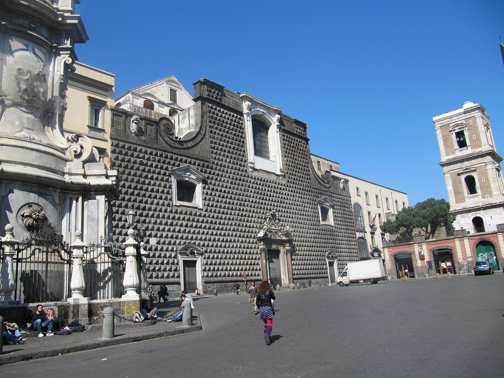 Piazza del Gesù Nuovo, Naples