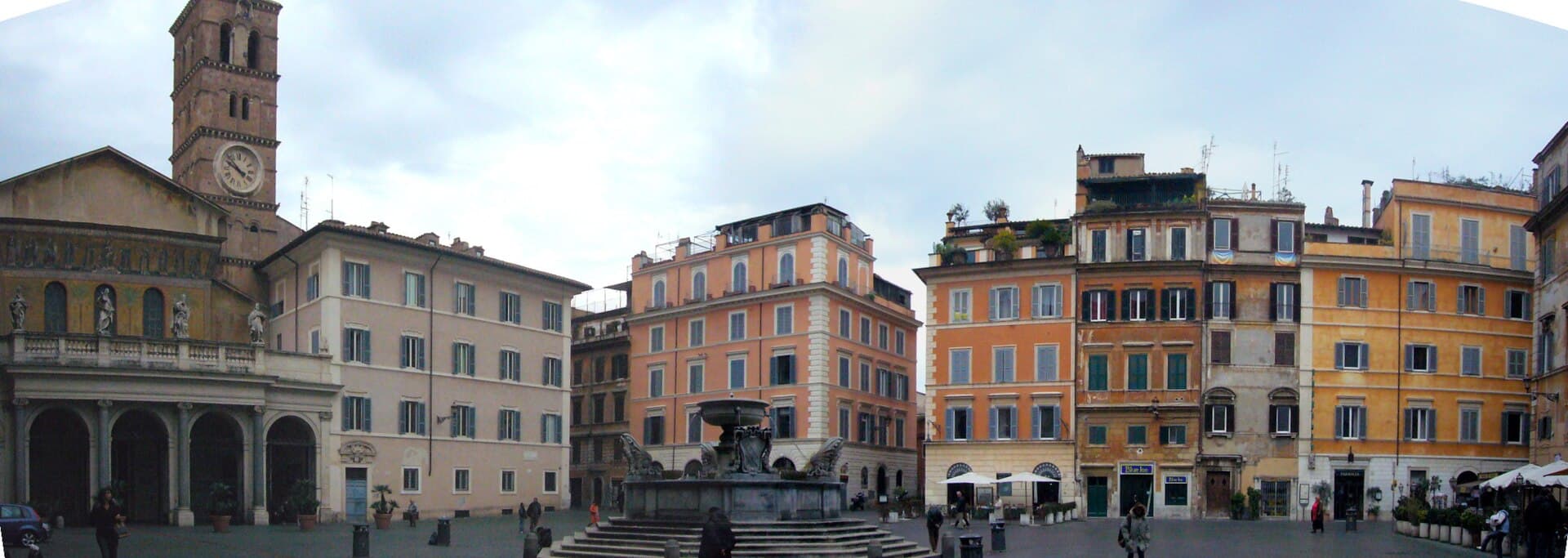 piazza di Santa Maria in Trastevere, Rome