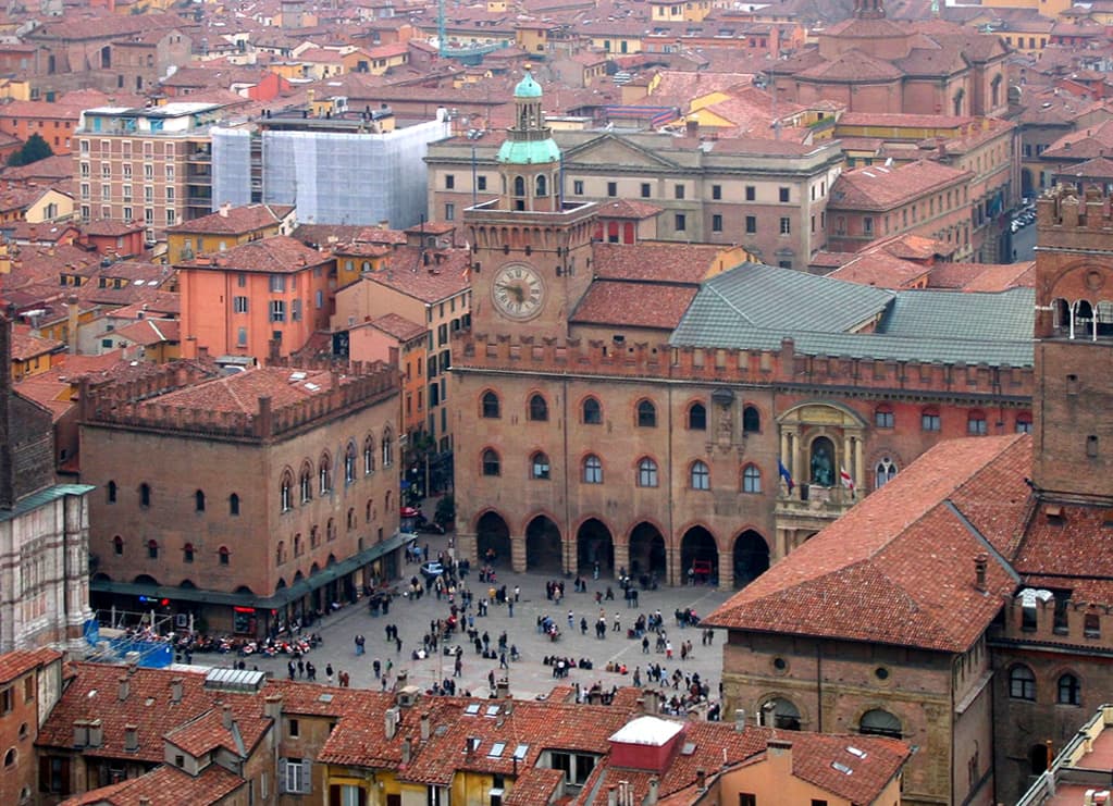 Piazza Maggiore, Bologna