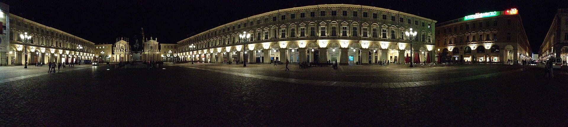 Piazza San Carlo, Turin